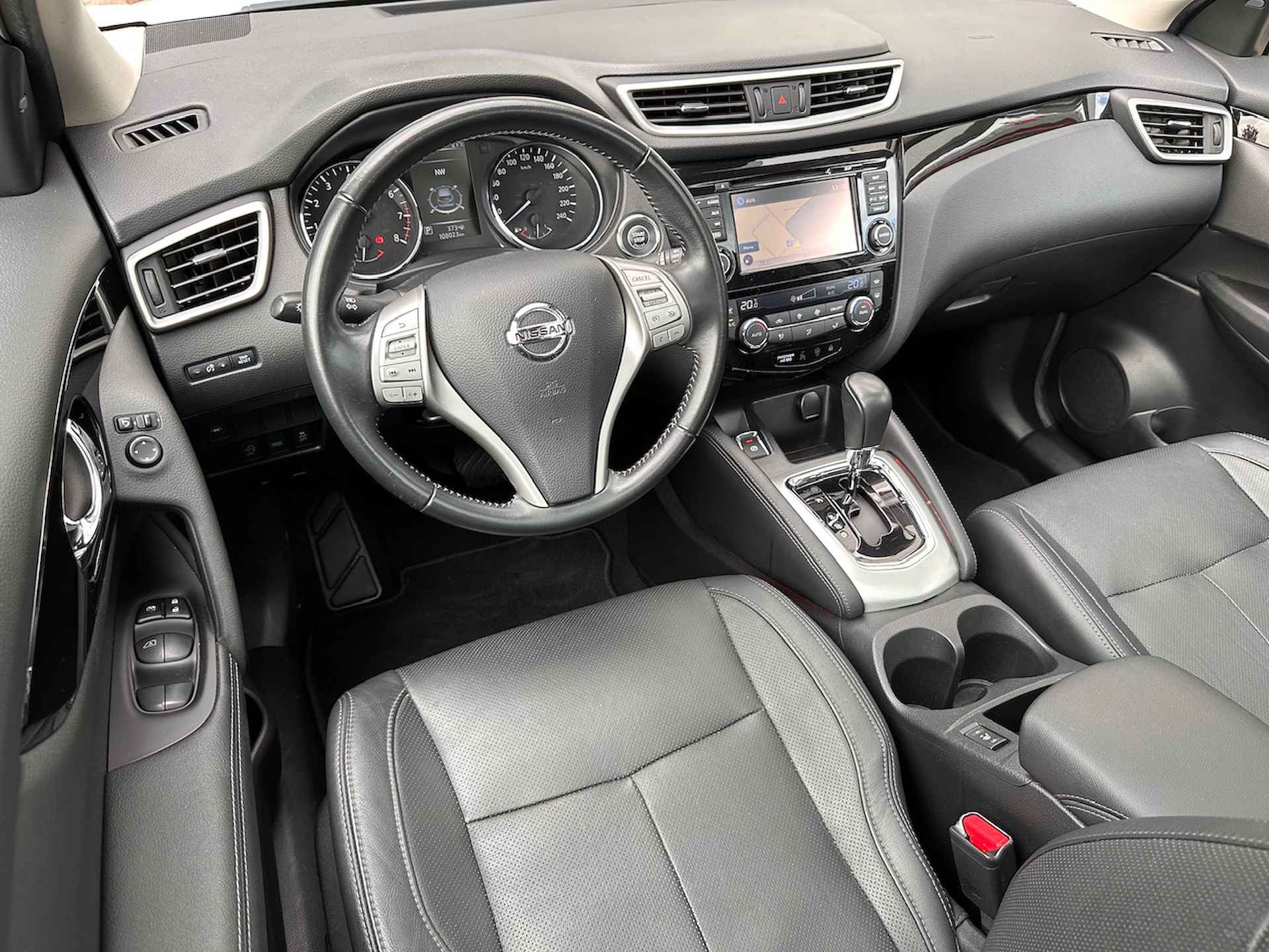 NISSAN Qashqai 1.2 115pk DIG-T Tekna | Panoramadak | Leder | 360-camera | Keyless | Navigatie - 6/27