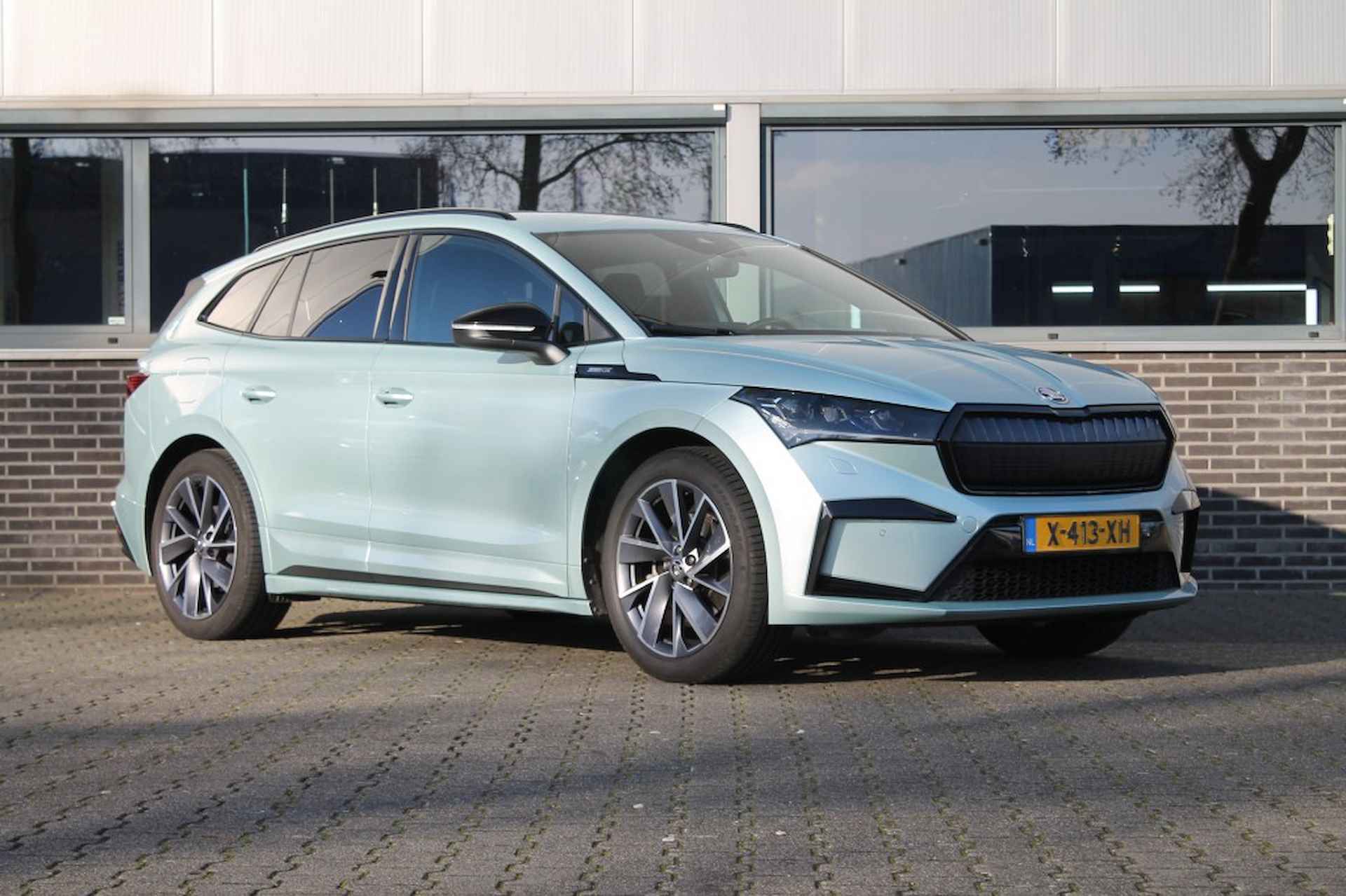 SKODA Enyaq 80 Sportline Business - Stuur/Stoelverwarm. - Dodehoeksensoren - 10/24