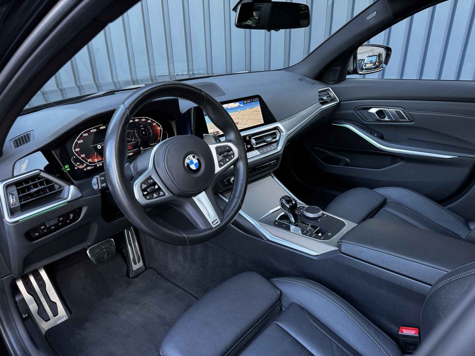 BMW 3 Serie Touring M340i xDrive | M-Sport | Panodak | Laser | Dodehoek | Prijs Rijklaar!! - 6/56