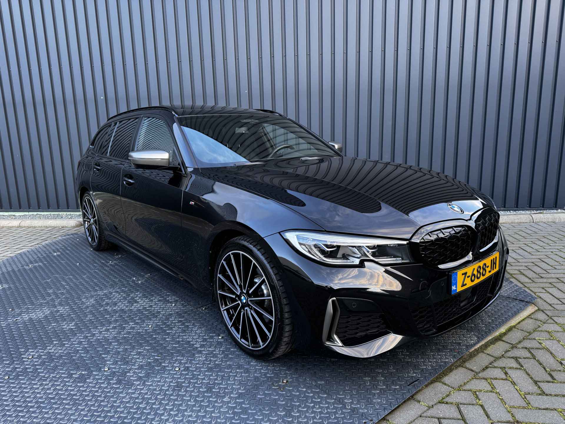 BMW 3 Serie Touring M340i xDrive | M-Sport | Panodak | Laser | Dodehoek | Prijs Rijklaar!! - 19/56