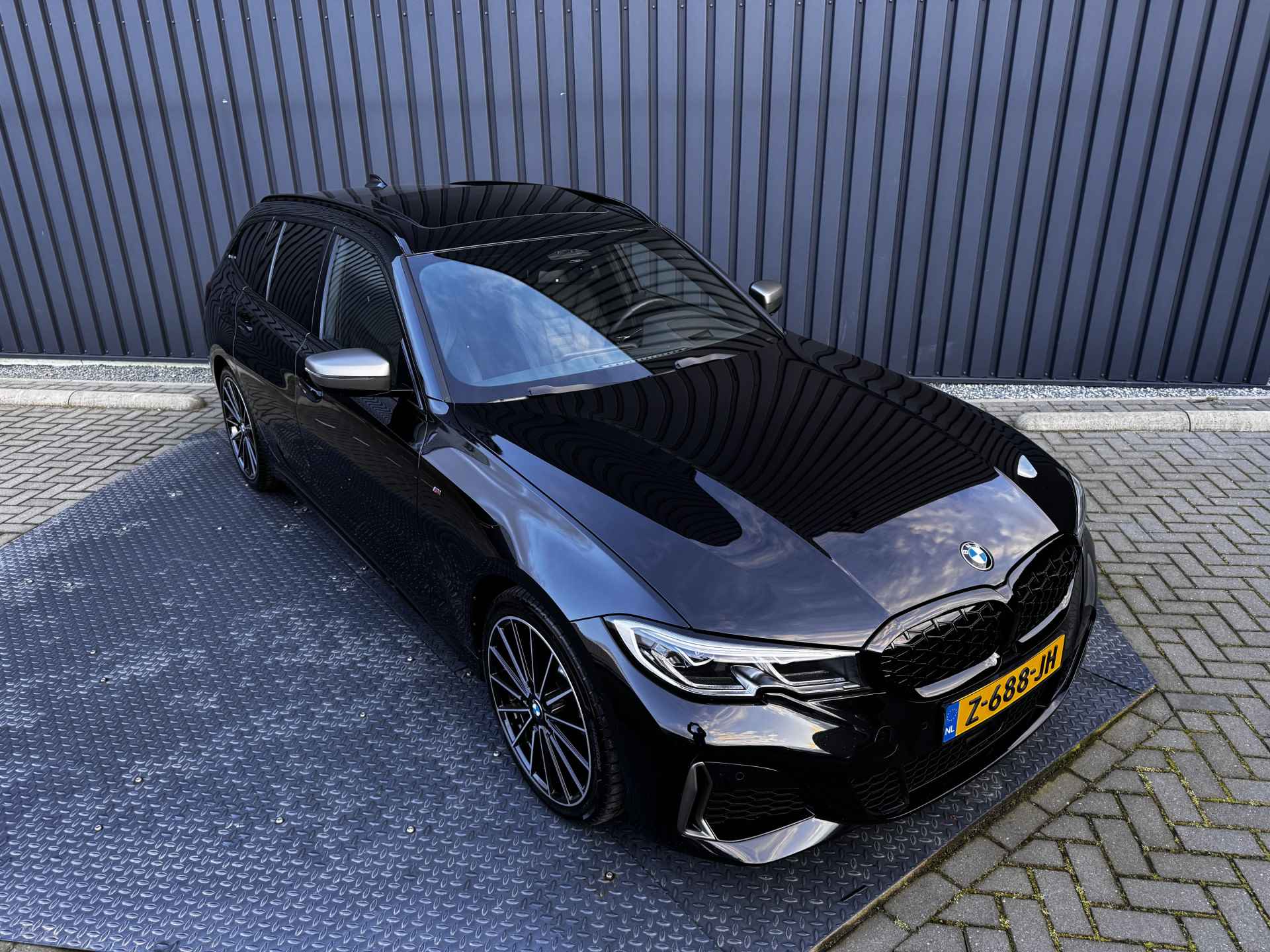BMW 3 Serie Touring M340i xDrive | M-Sport | Panodak | Laser | Dodehoek | Prijs Rijklaar!! - 38/56