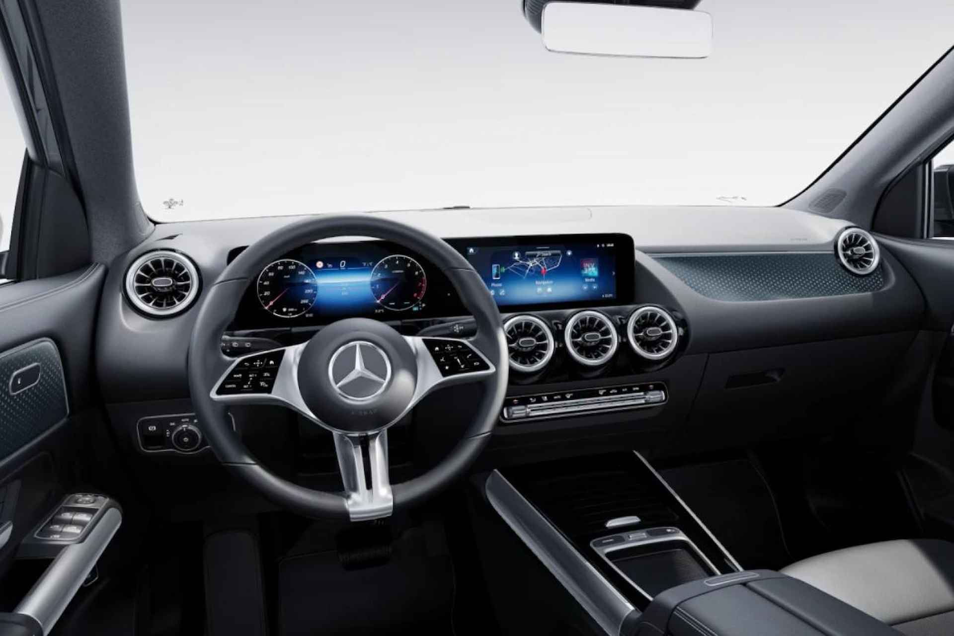 Mercedes-Benz GLA GLA 180 Automaat Star Edition Luxury Line | Nightpakket | Panoramadak - 3/7