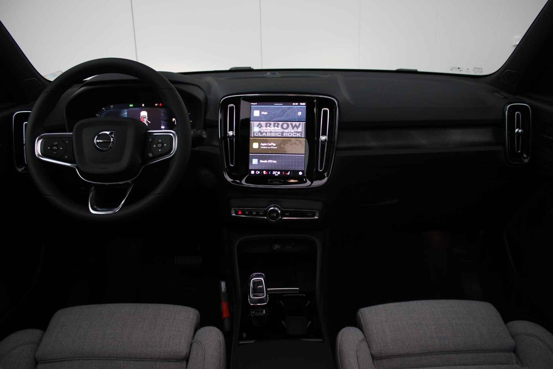 Volvo EX40 Single Motor Extended Range Ultra 82 kWh Adaptive Cruise & Pilot Assist, Elektrisch bedienbaar Panoramisch schuif/-kanteldak, Harman/Kardon Premium Audio, Park Assist + 360Camera, Stoel en Stuurwiel verwarming, Elektrische Achterklep, Google Services, Keyless Entry & Start, 20" Lichtmetalen velgen - 9/33