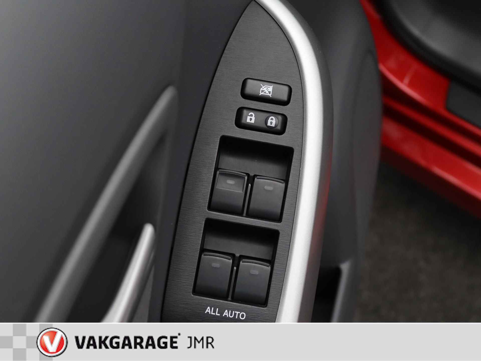 Toyota Prius 1.8 Comfort - Open Dak - Cruise Control - Parkeersensoren - Trekhaak - Climate Control - Bluetooth - 9/45
