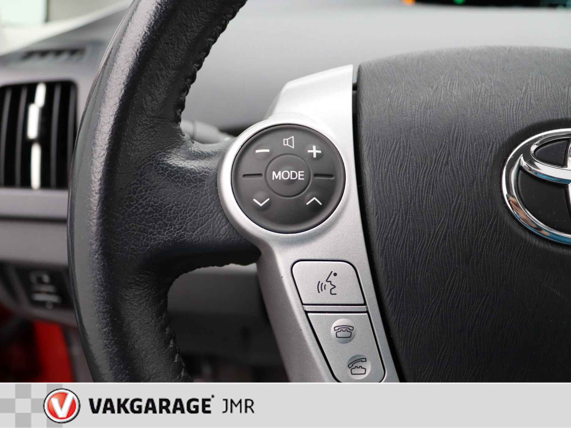 Toyota Prius 1.8 Comfort - Open Dak - Cruise Control - Parkeersensoren - Trekhaak - Climate Control - Bluetooth - 25/45