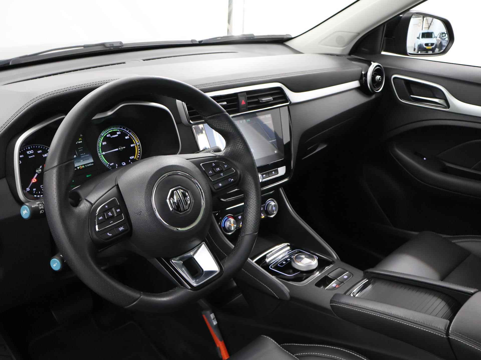 MG ZS EV Luxury 45 kWh | Panoramadak | Navigatie | Climate Control | Cruise Control | Bluetooth | - 8/41