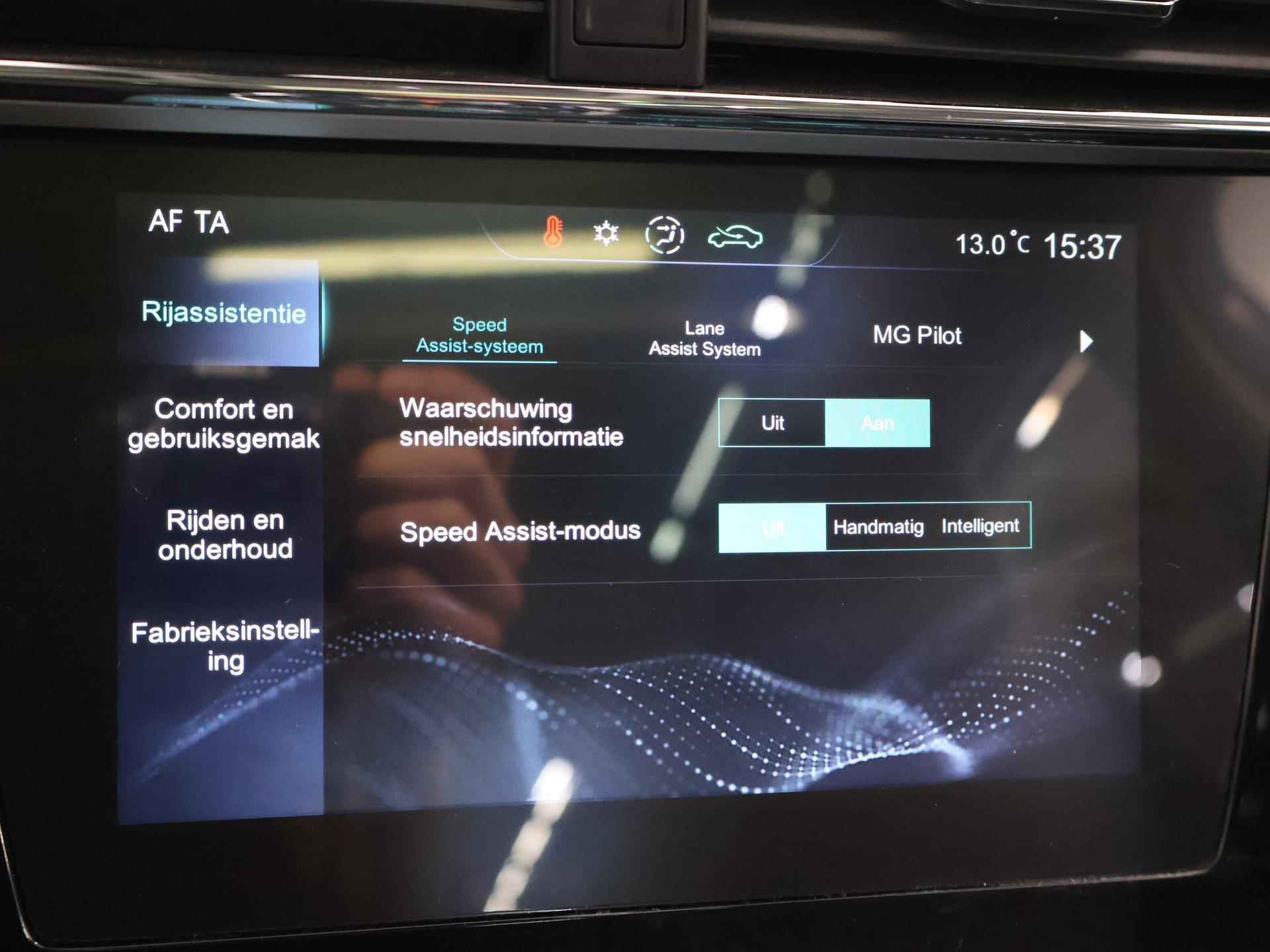 MG ZS EV Luxury 45 kWh | Panoramadak | Navigatie | Climate Control | Cruise Control | Bluetooth | - 18/41
