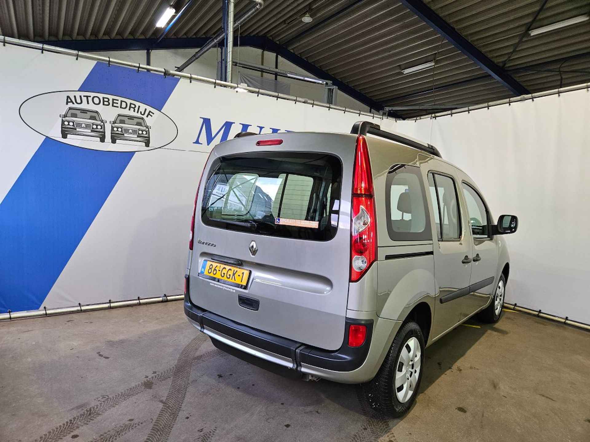 RENAULT Kangoo Family 1.6-16V Expression / Rolstoelvervoer - 10/37