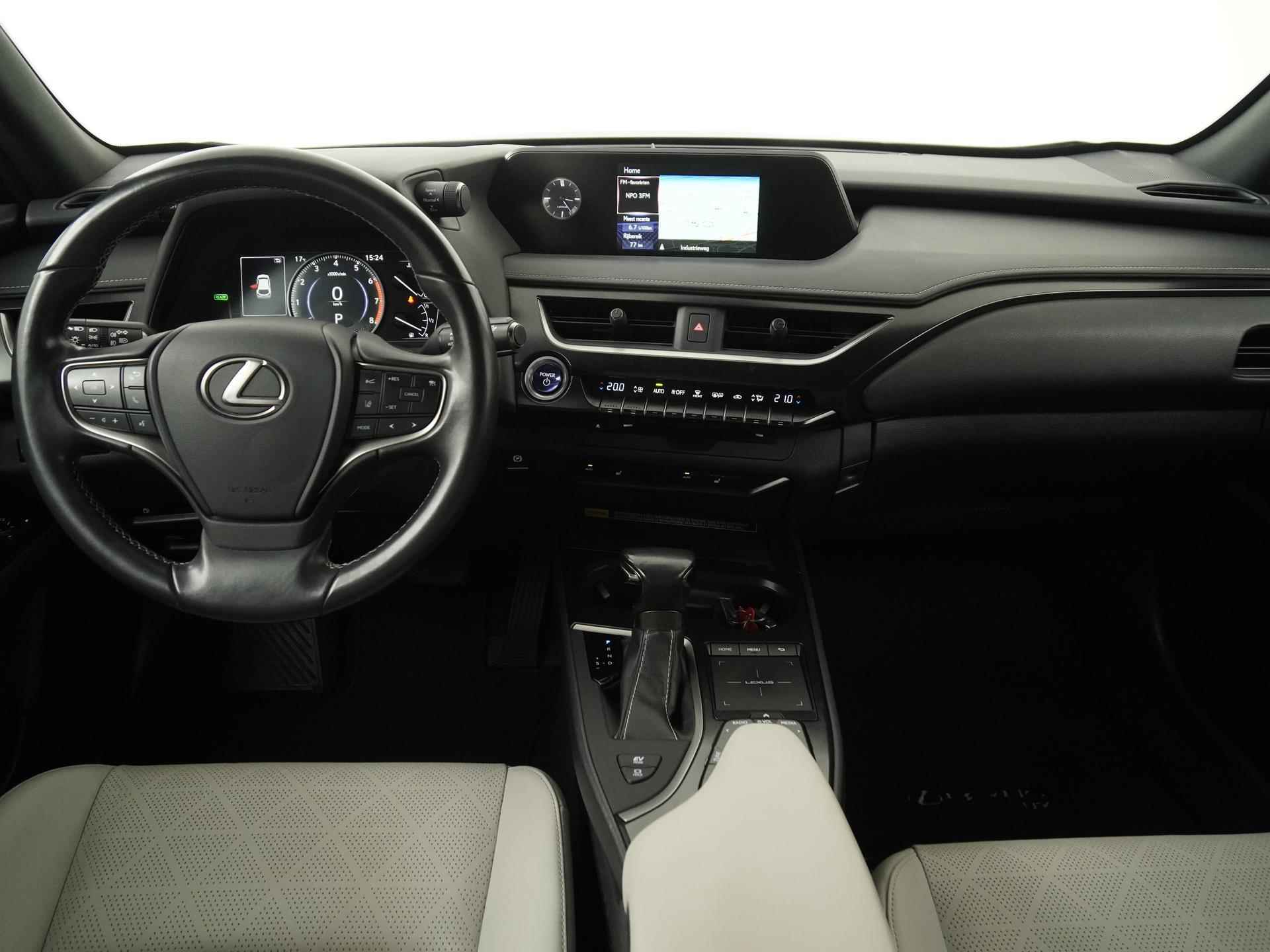 Lexus UX 250h Luxury Line | Leder | LED | Camera | Adapt cruise | Zondag Open! - 5/38