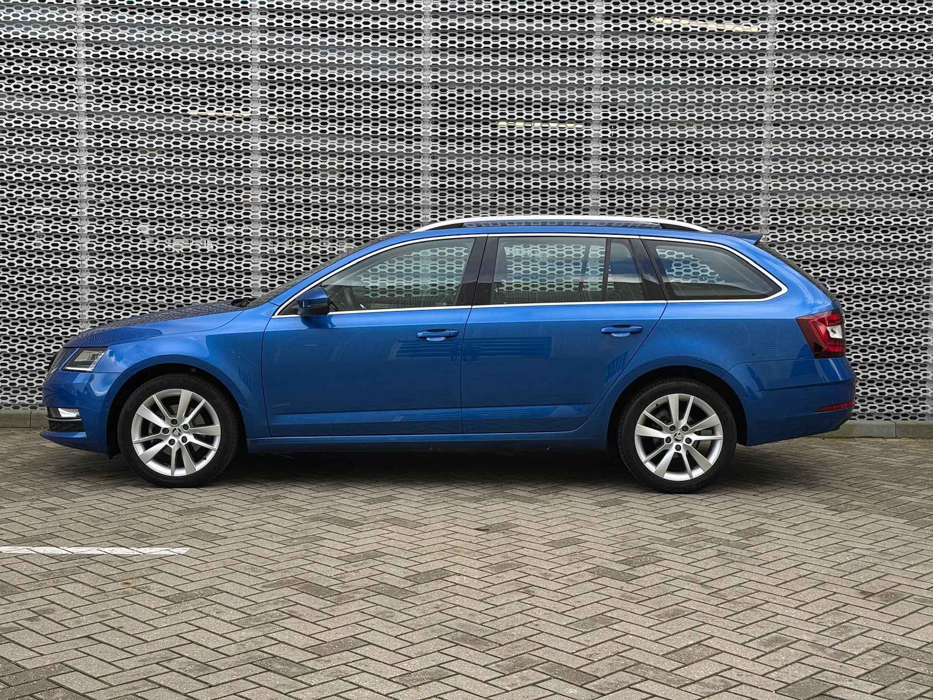 Škoda Octavia Combi 1.0 TSI 116PK Greentech Style Business / Stoelverwarming / Keyless Entry-Start / LED / Parkeersensoren V+A - 6/24