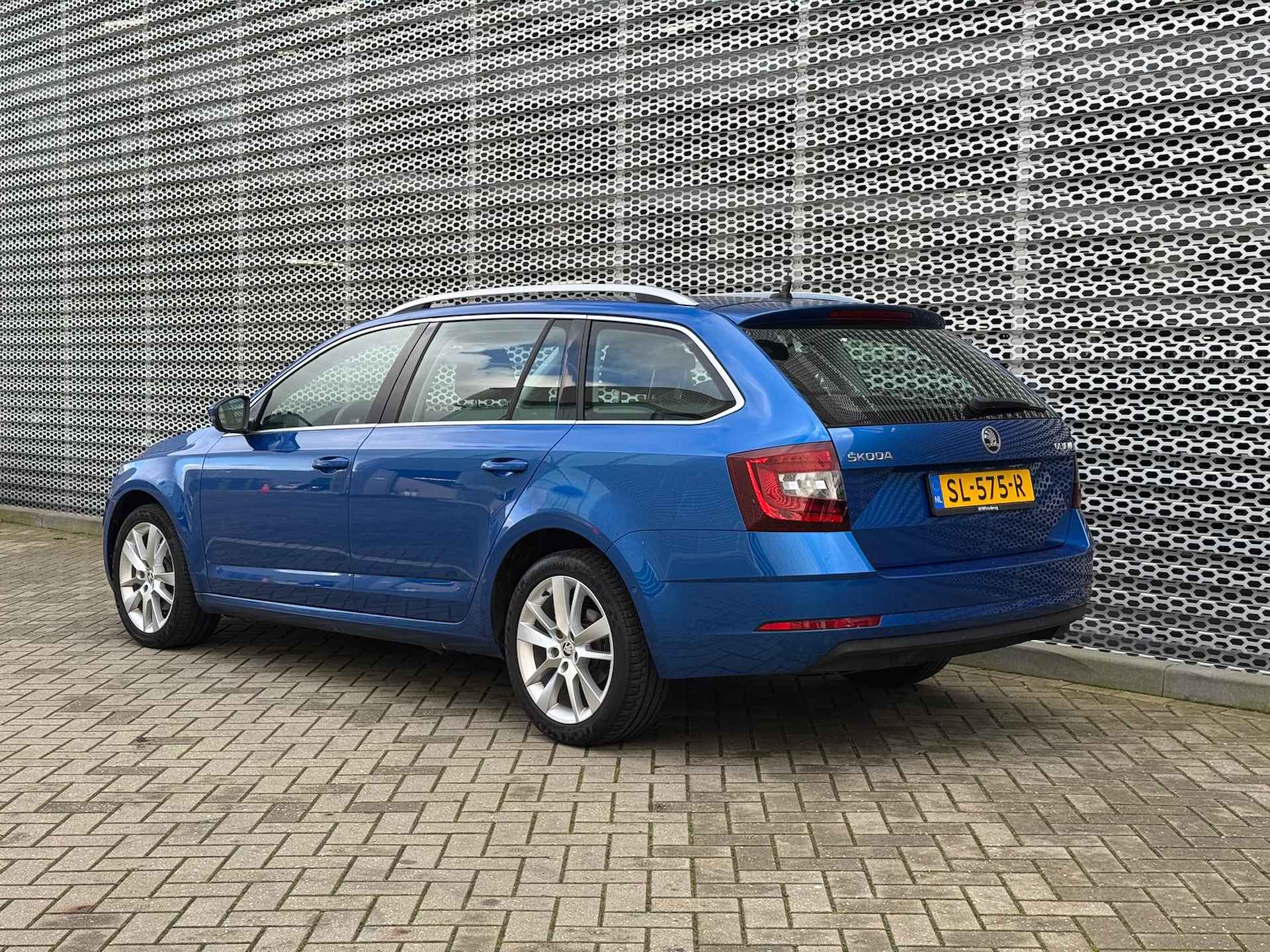 Škoda Octavia Combi 1.0 TSI 116PK Greentech Style Business / Stoelverwarming / Keyless Entry-Start / LED / Parkeersensoren V+A - 7/24