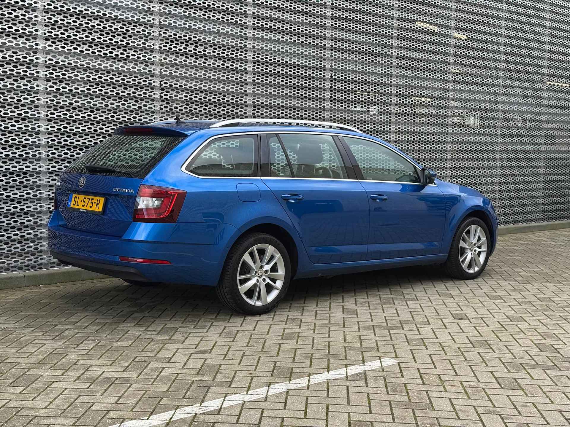 Škoda Octavia Combi 1.0 TSI 116PK Greentech Style Business / Stoelverwarming / Keyless Entry-Start / LED / Parkeersensoren V+A - 20/24