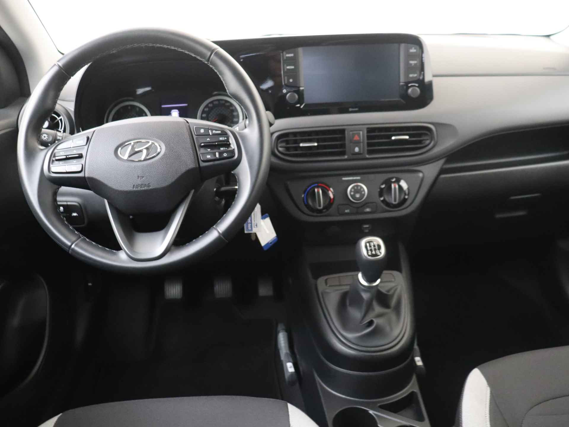 Hyundai i10 1.0 Comfort 5 deurs | Navigatie by App | Airco - 6/29