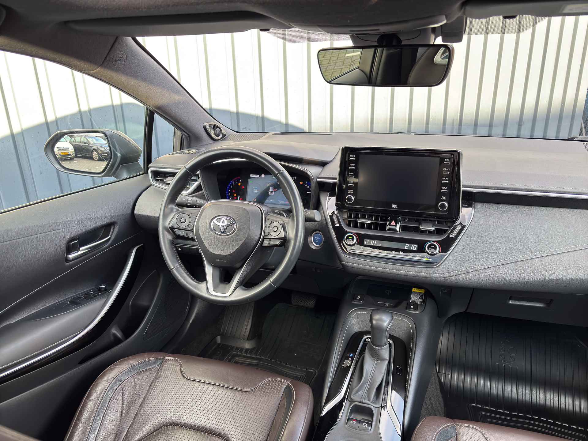 Toyota Corolla Touring Sports 2.0 Hybrid Premium | Panodak | JBL | Trekhaak afnb. | Leder | Prijs Rijklaar!! - 8/51