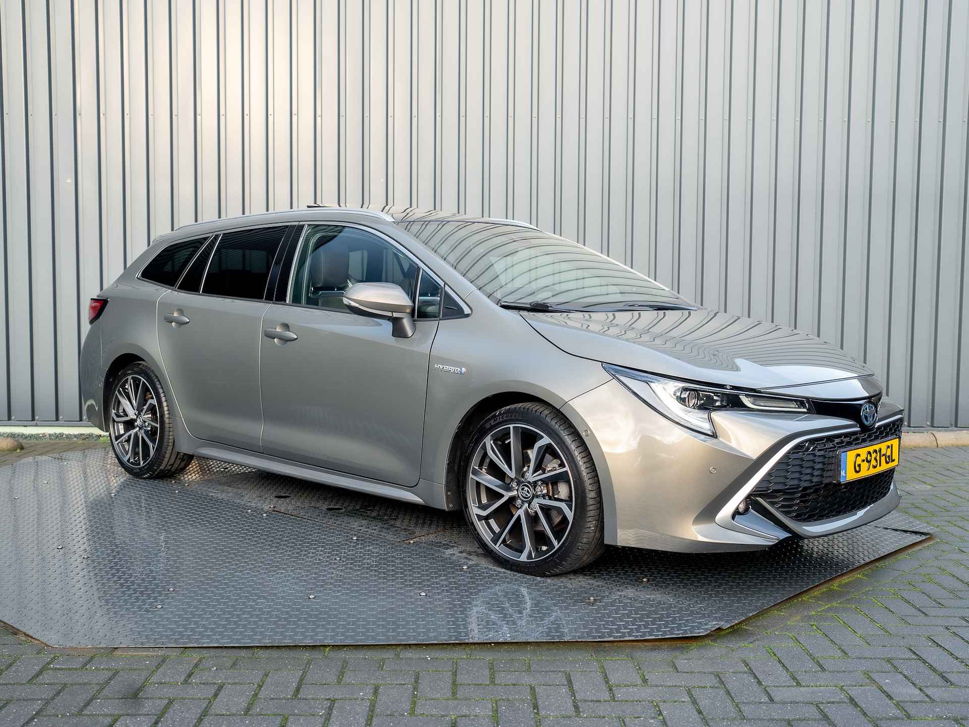 Toyota Corolla Touring Sports 2.0 Hybrid Premium | Panodak | JBL | Trekhaak afnb. | Leder | Prijs Rijklaar!! - 24/51