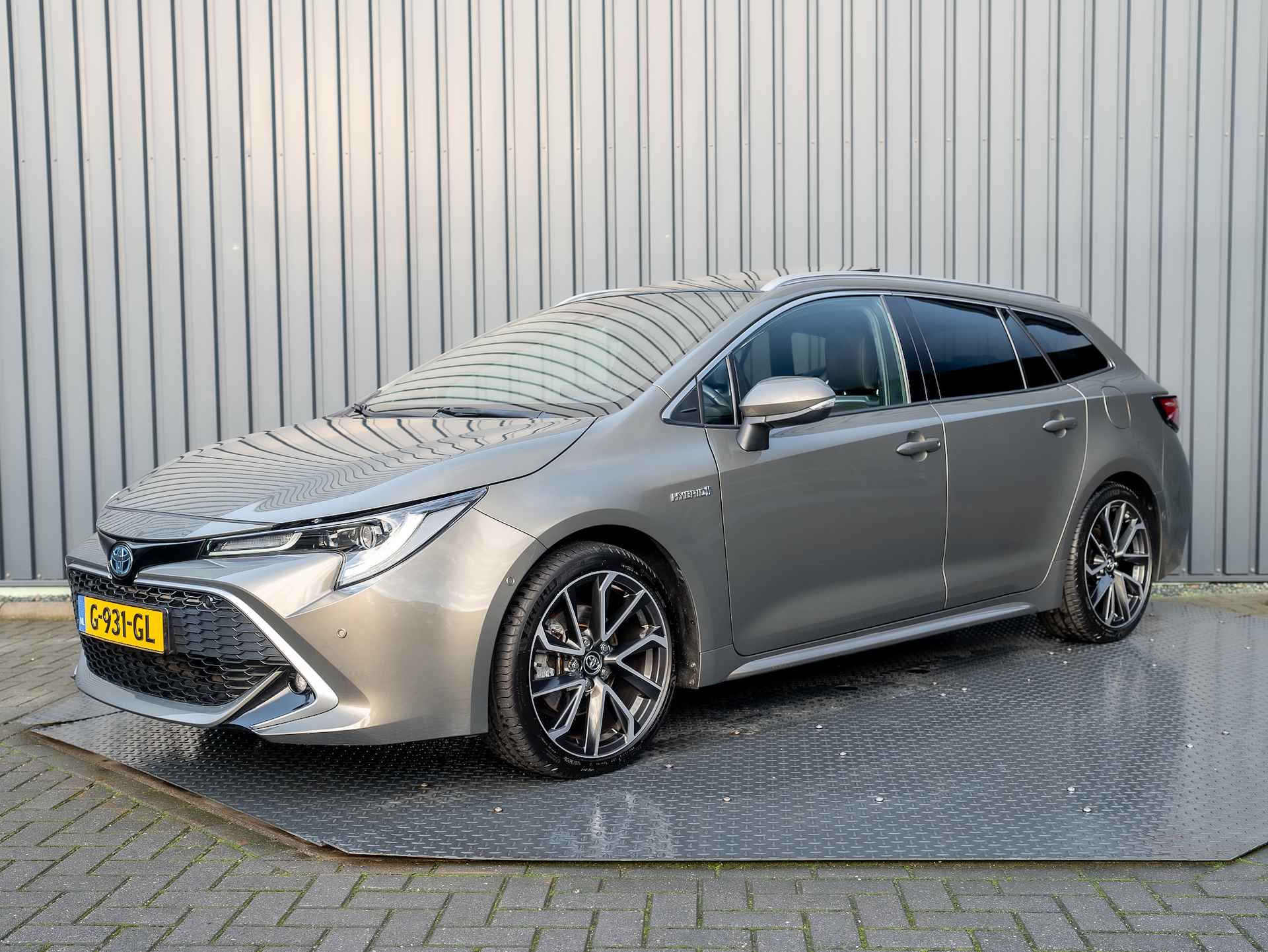 Toyota Corolla Touring Sports 2.0 Hybrid Premium | Panodak | JBL | Trekhaak afnb. | Leder | Prijs Rijklaar!! - 47/51