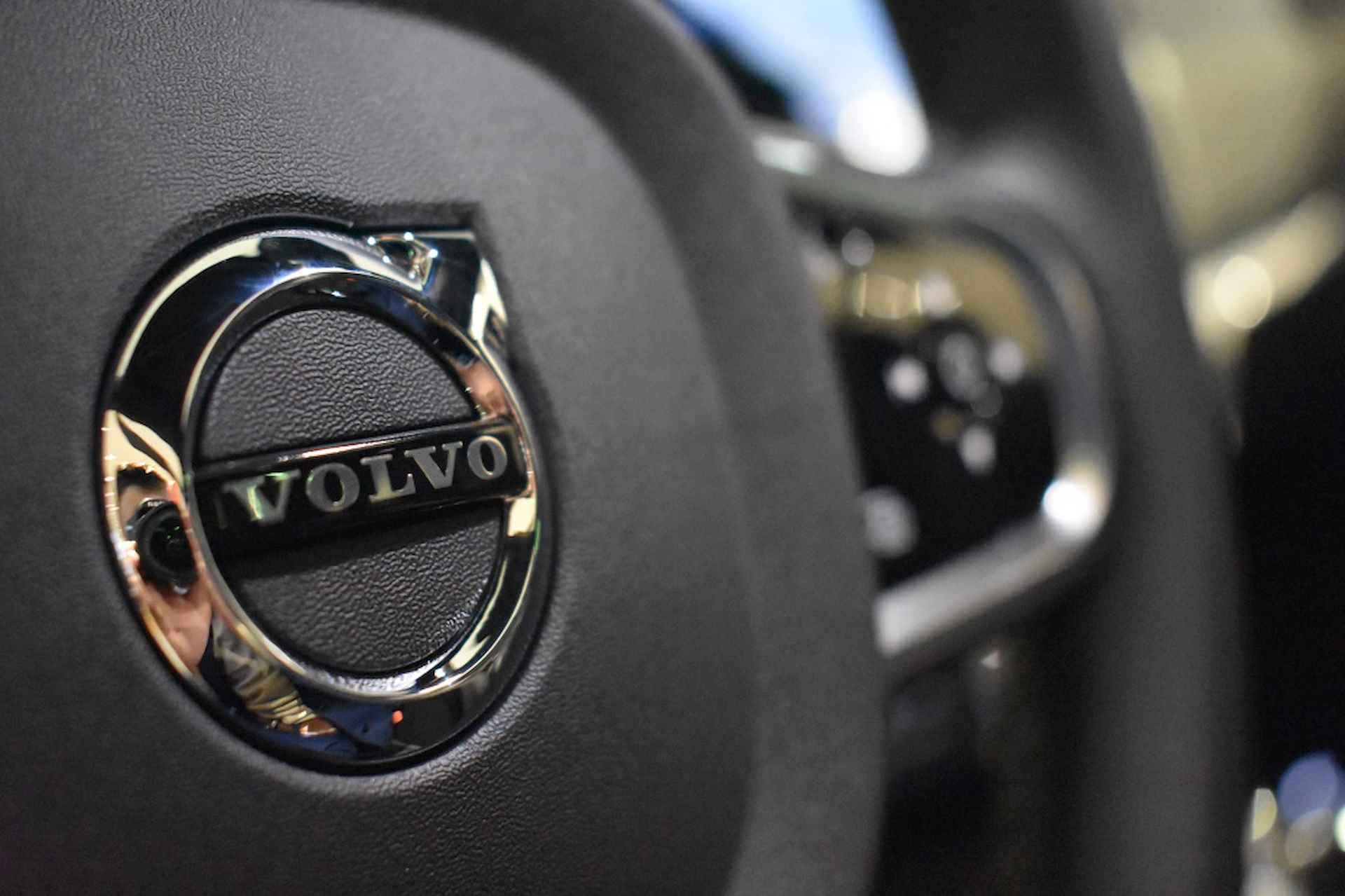 Volvo V90 T6 350pk AWD Ultimate Dark | 360 camera | Getint glas achter *ni - 39/44