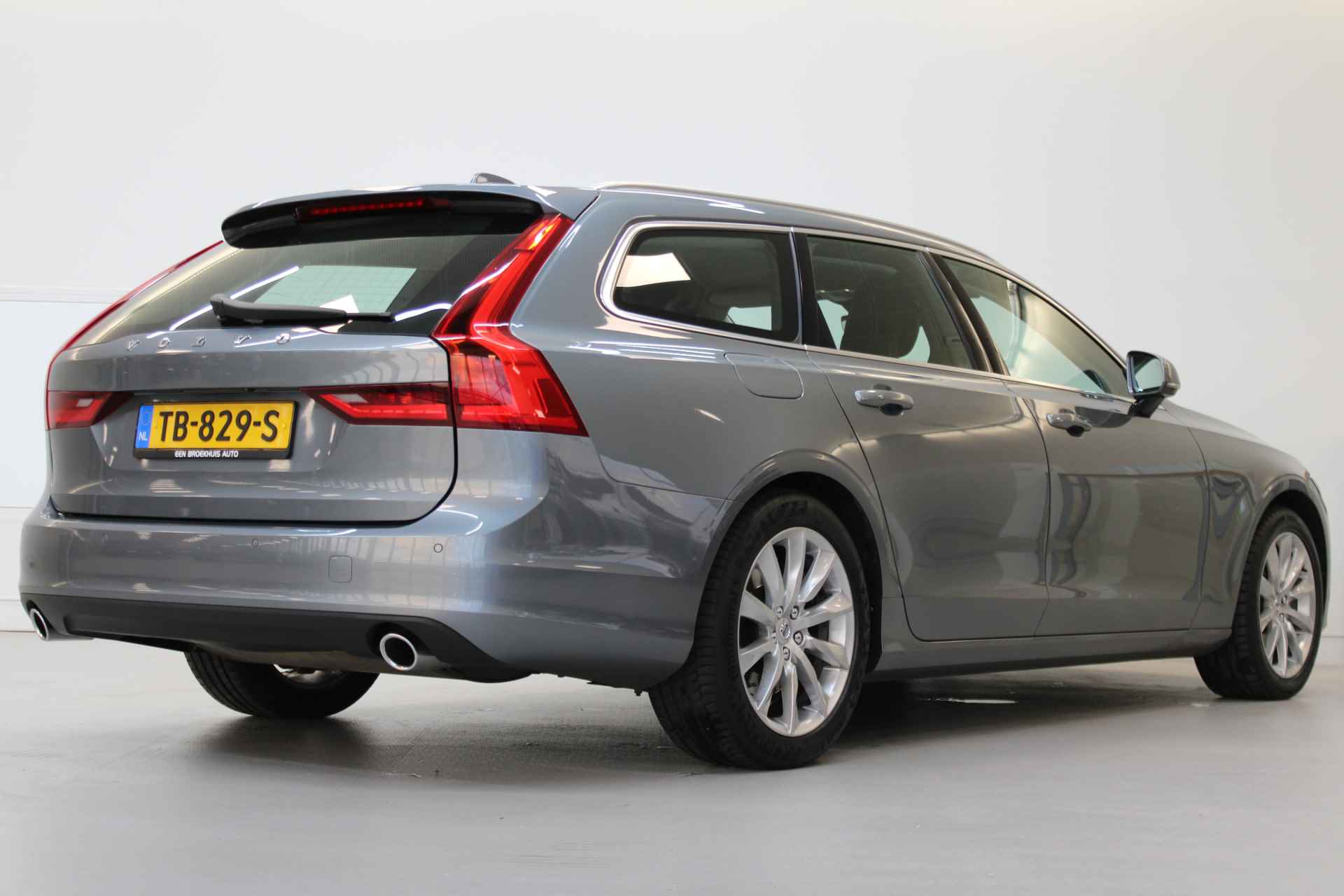 Volvo V90 T4 190PK Momentum | Adapt LED | Standkachel | Blis | Power Seat | Leder | Stuurverw - 3/54