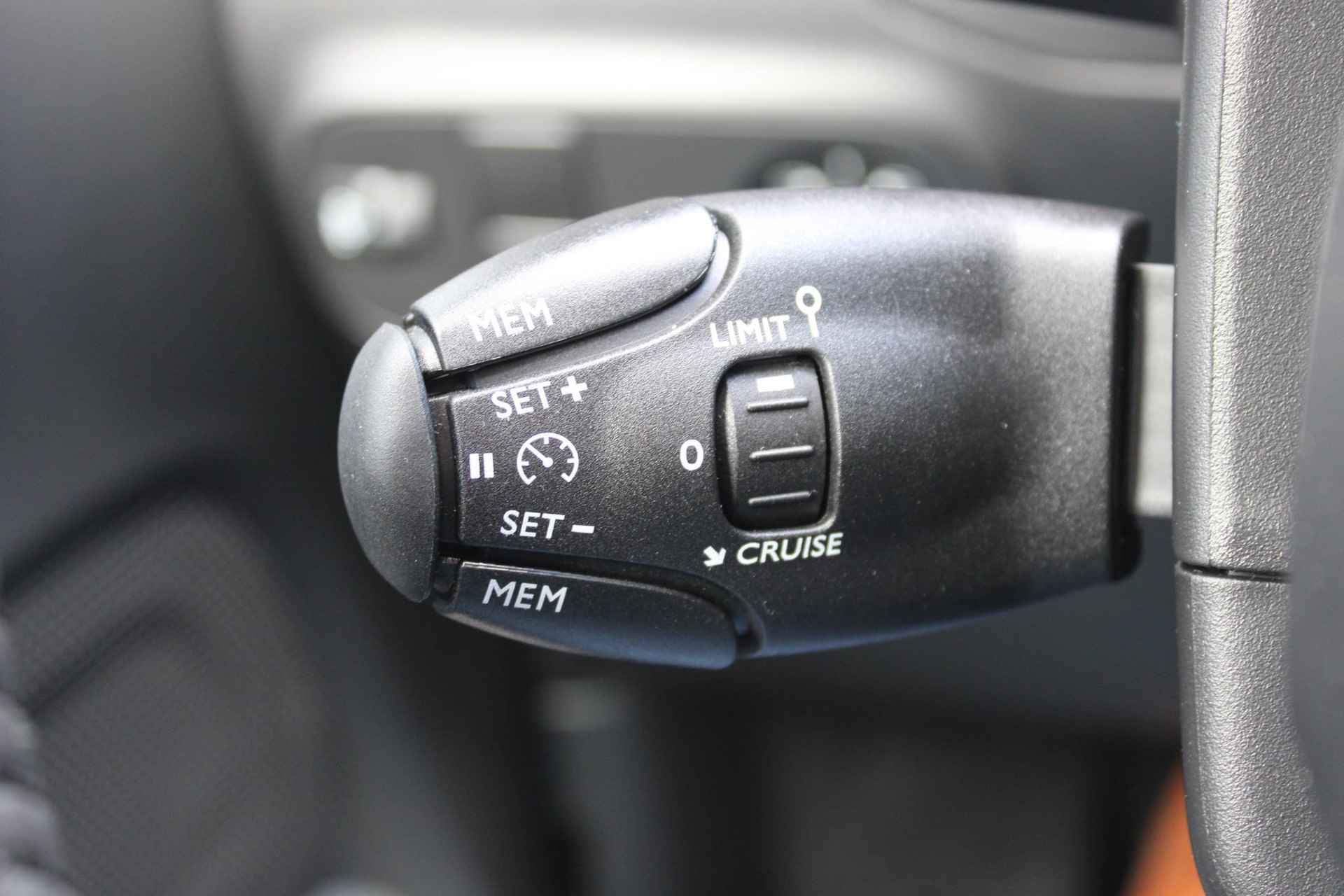 Citroen C3 1.2 PureTech Max Navigatie / Camera - 27/29