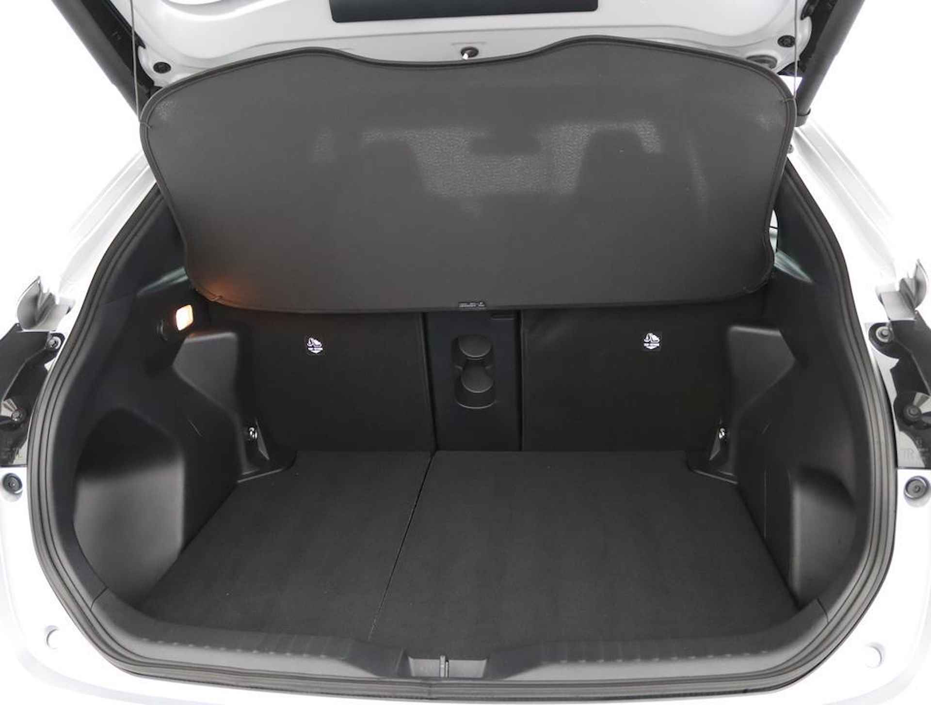 Toyota Yaris Cross 1.5 Hybrid Adventure | Panoramadak | Electrische achterklep | Navigatie | Head up display | - 48/61