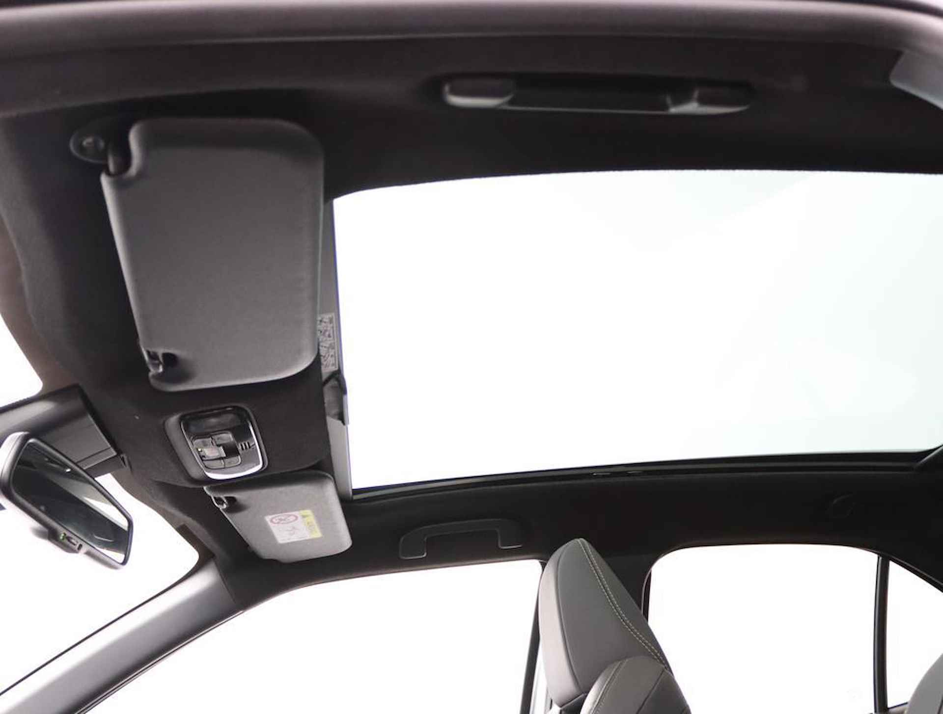 Toyota Yaris Cross 1.5 Hybrid Adventure | Panoramadak | Electrische achterklep | Navigatie | Head up display | - 49/61