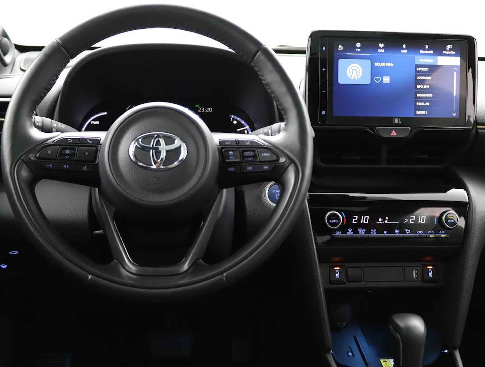 Toyota Yaris Cross 1.5 Hybrid Adventure | Panoramadak | Electrische achterklep | Navigatie | Head up display | - 59/61
