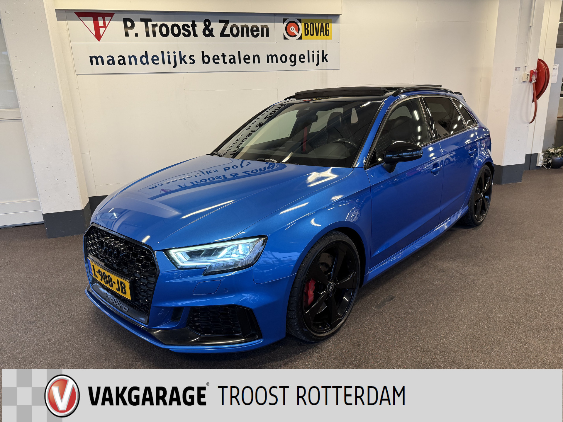 Audi RS3 Sportback 2.5 TFSI RS 3 quattro | Panoramadak | RS Kuipstoelen | Digital dashboard | Bang&Olufsen | Adaptieve cruise control | Apple carpl