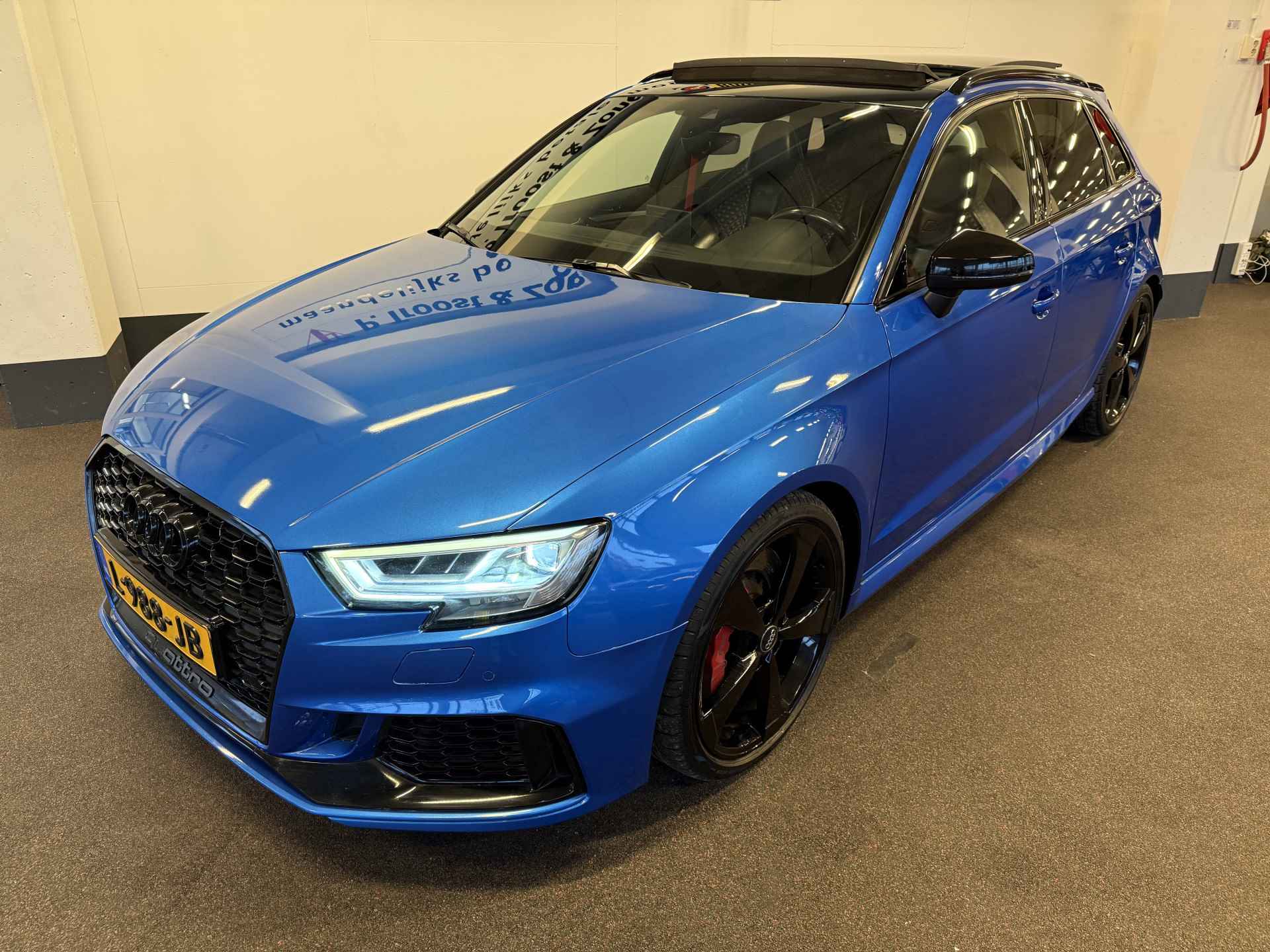 Audi RS3 Sportback 2.5 TFSI RS 3 quattro | Panoramadak | RS Kuipstoelen | Digital dashboard | Bang&Olufsen | Adaptieve cruise control | Apple carpl - 5/37