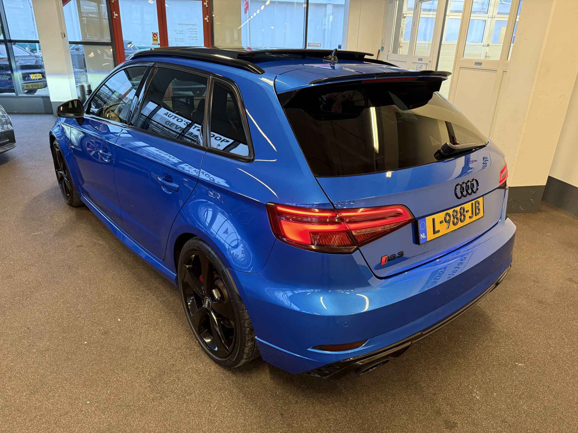 Audi RS3 Sportback 2.5 TFSI RS 3 quattro | Panoramadak | RS Kuipstoelen | Digital dashboard | Bang&Olufsen | Adaptieve cruise control | Apple carpl - 6/37