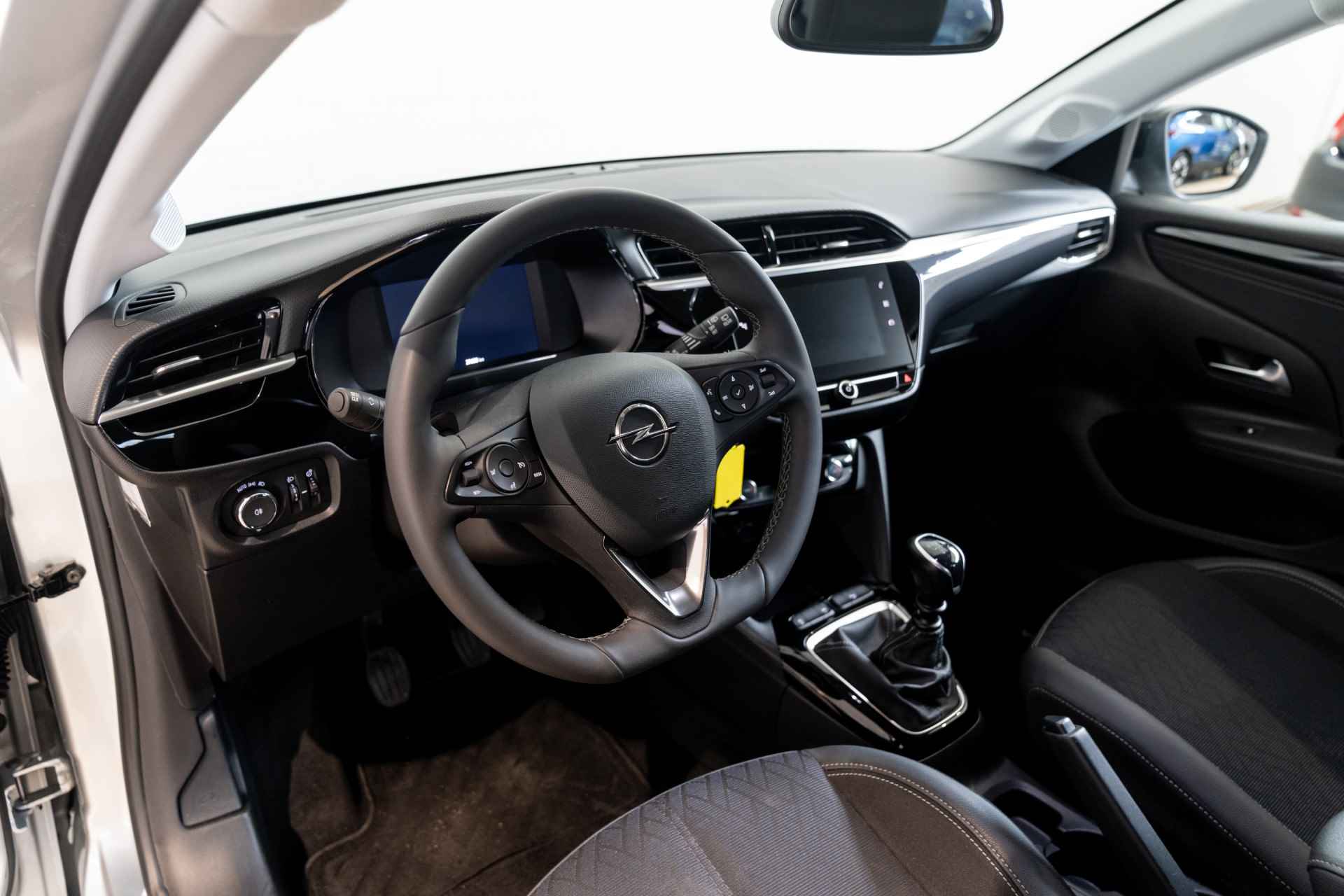 Opel Corsa 1.2 Turbo 100 PK Elegance | Navigatie | Climate Controle | Donker Glas | Parkeersensoren | - 12/31