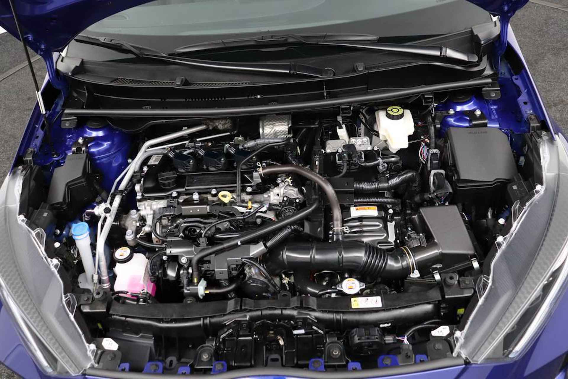 Toyota Yaris 1.5 Hybrid Executive | Two-Tone | Apple Carplay/Android Auto |Half leder\stof | - 33/47