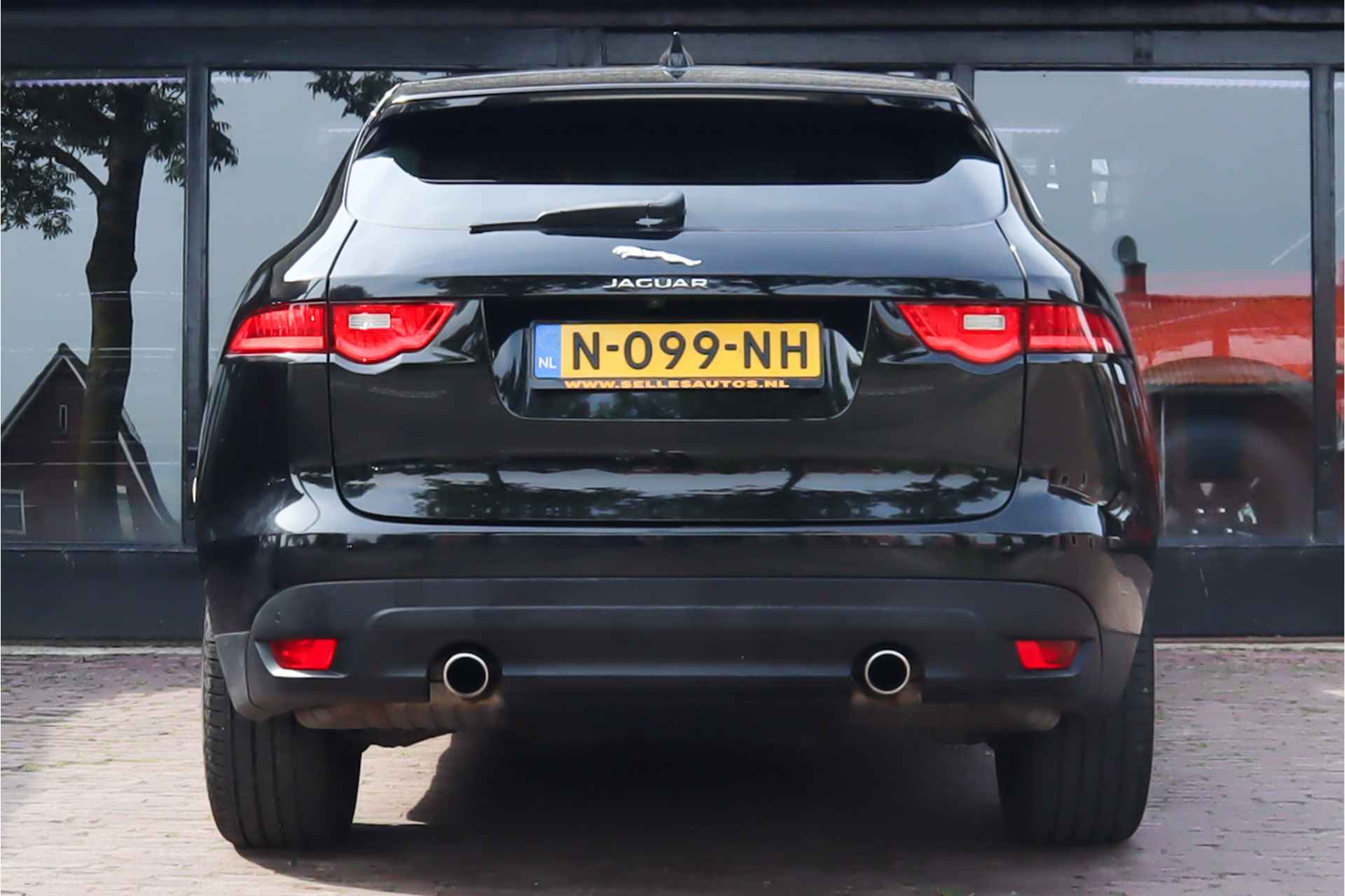 Jaguar F-Pace 3.0 Portfolio AWD 30d Navigatie | Leder | bi- Xenon | LM 22 inch | - 7/35