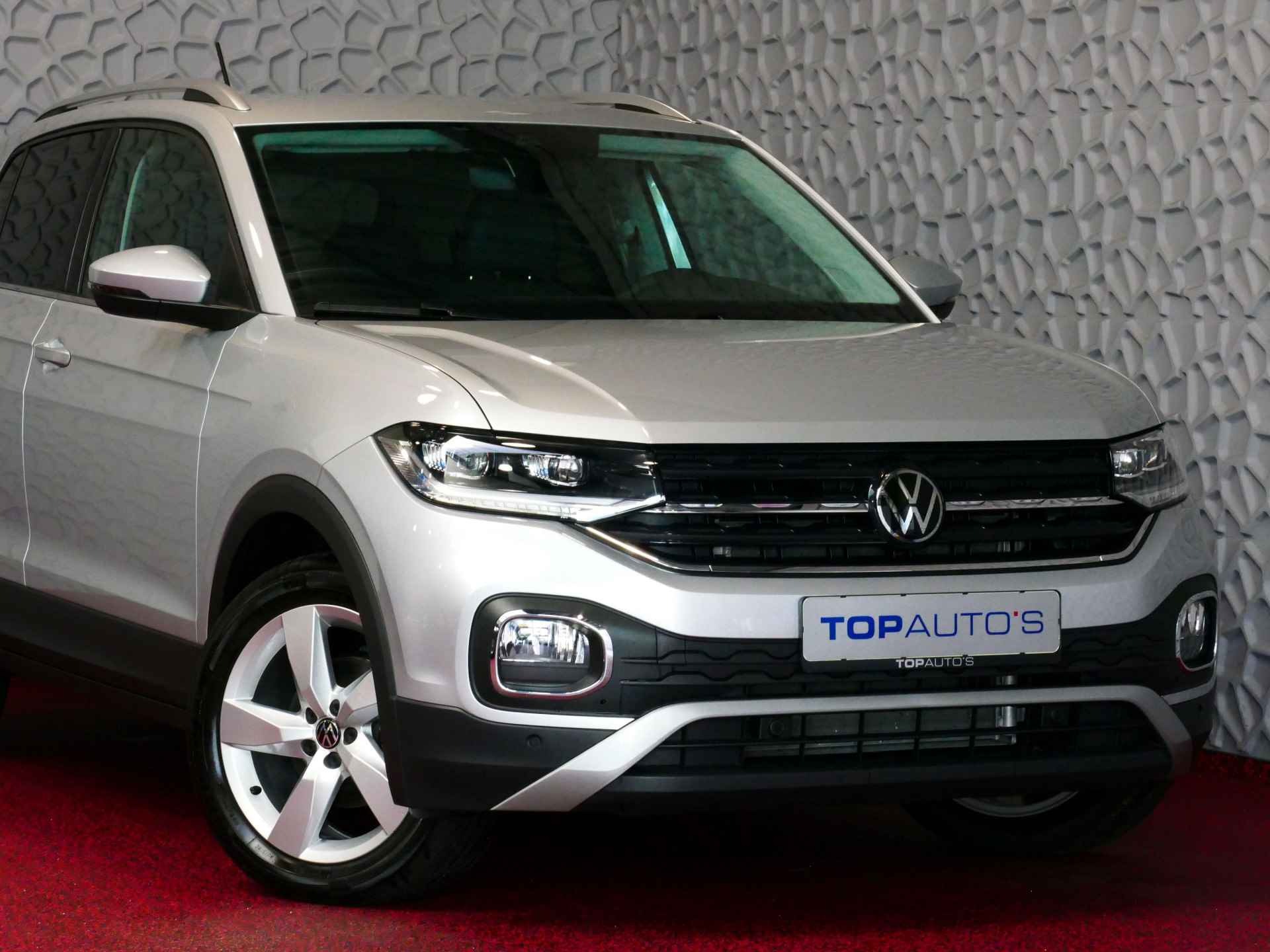 Volkswagen T-Cross 1.5 TSI 150PK STYLE LED NAVI VIR.COCKPIT CARPLAY CAMERA STOELVERW. ADAP.CRUIS DAB 12/23 70 BIJNA NIEUWE VOLKSWAGEN'S UIT VOORRAAD LEVERBAAR - 48/68