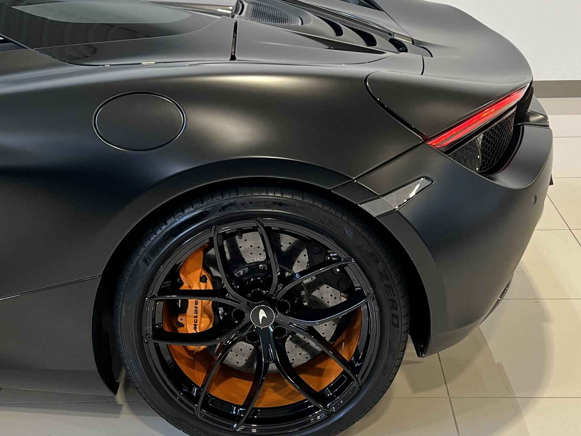 McLaren 720S Spider 4.0 V8 Performance | MSO | Bowers and Wilkins | 360 Camera | Front Lift | Sport Exhaust | Stealth Pack - 25/43