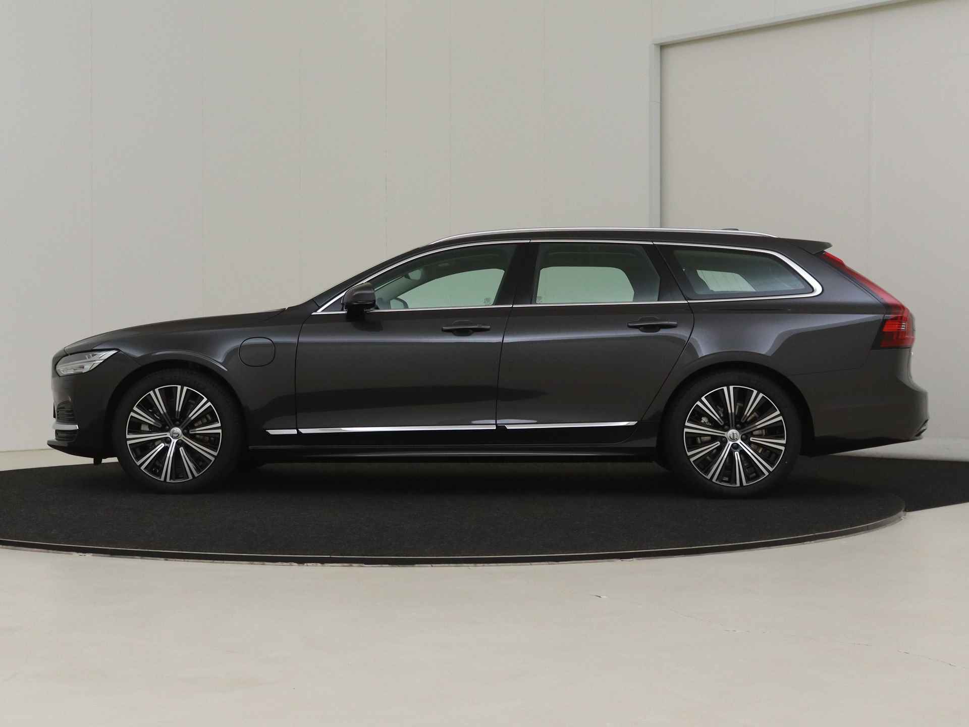 Volvo V90 T6 Plug-in hybrid AWD Ultimate Bright | Bowers & Wilkins | Trekhaak | Massage | Luchtvering | - 3/17