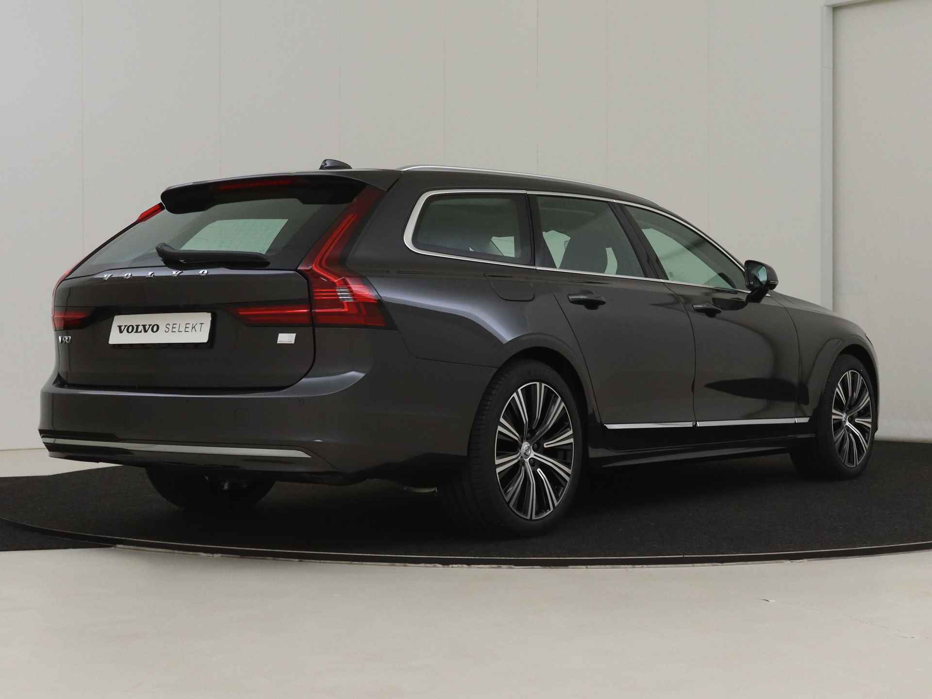 Volvo V90 T6 Plug-in hybrid AWD Ultimate Bright | Bowers & Wilkins | Trekhaak | Massage | Luchtvering | - 7/17