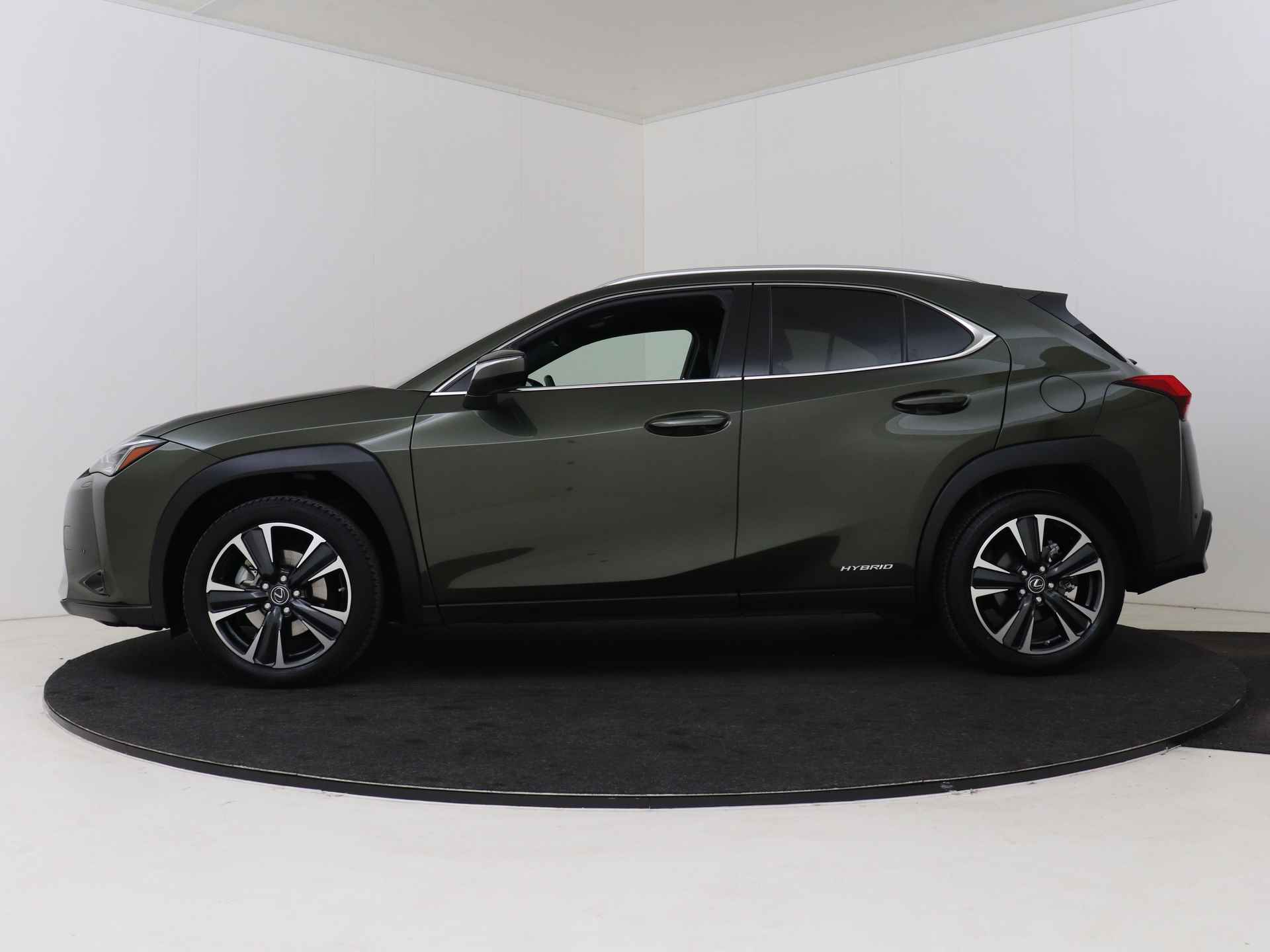 Lexus UX 250h Business Line | 18" Velgen | Trekhaak | Parkeersensoren | - 4/40