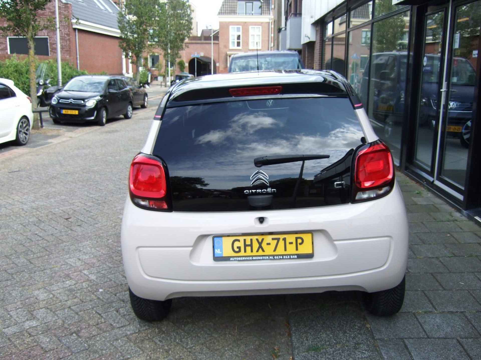 CITROEN C1 1.0 VTI AIRSCAPE ELLE - 5/12