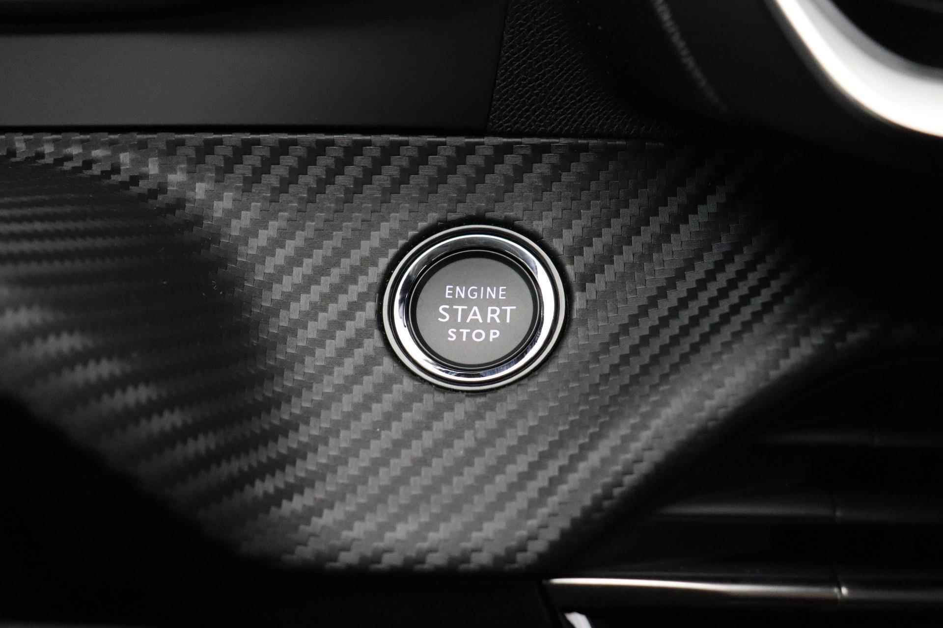 Peugeot e-2008 EV Allure 50 kWh 100% Elektrisch  | 3-Fase | Camera | Cruise Control | Airco | Start/stop | Lichtmetalen velgen | Snel leverbaar | Voorraad - 27/36