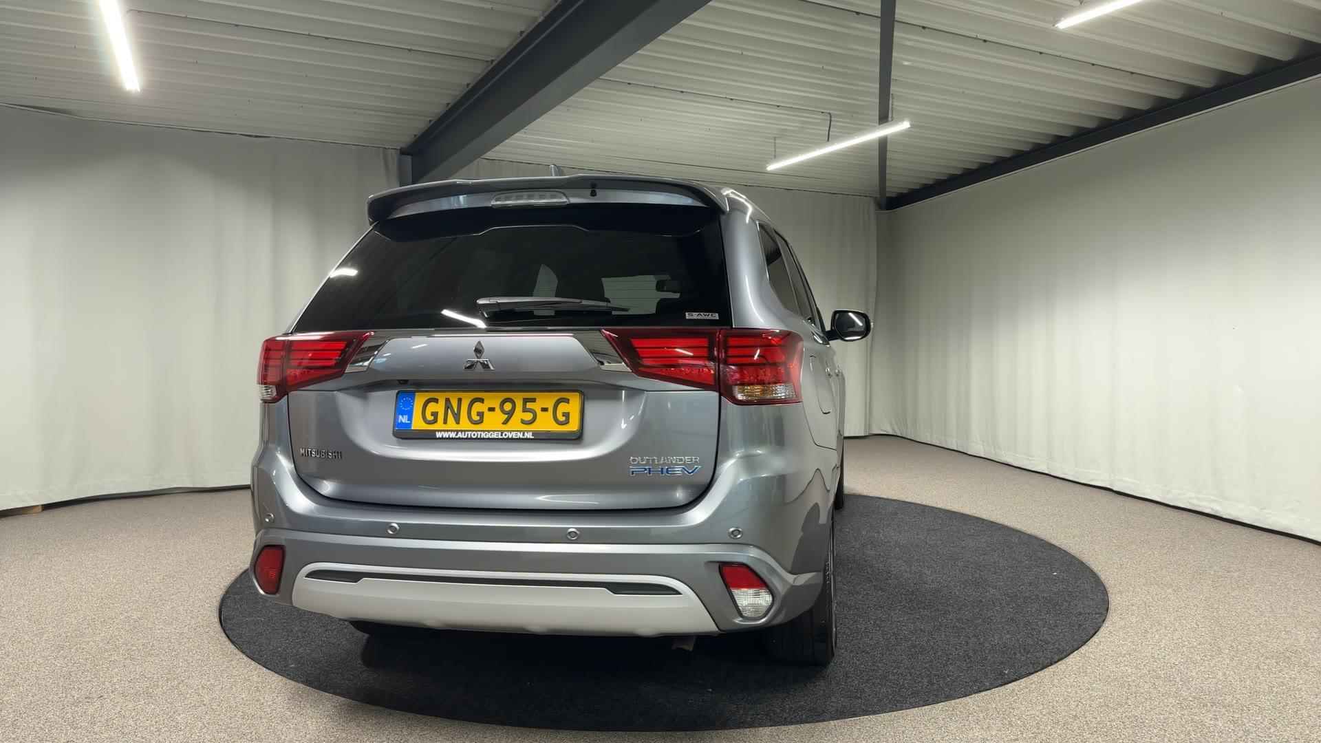 Mitsubishi Outlander 2.4 PHEV Instyle Automaat - 14/49