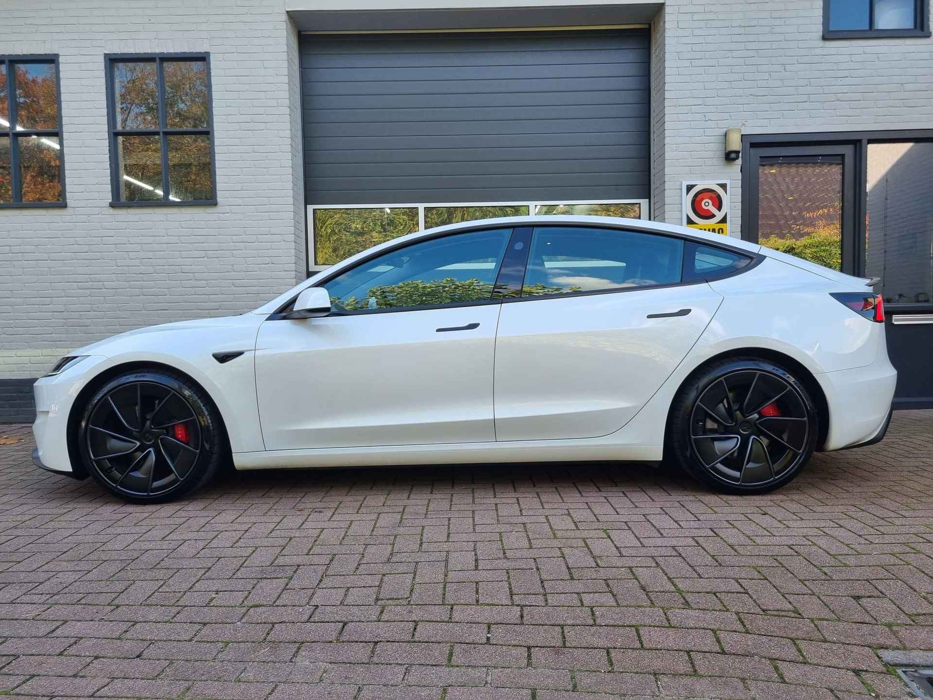 Tesla Model 3 Performance AWD 78 kWh / Sportstoelen / 20" LM / 0-100 3.1 Sec / Carbon / BTW - 29/29