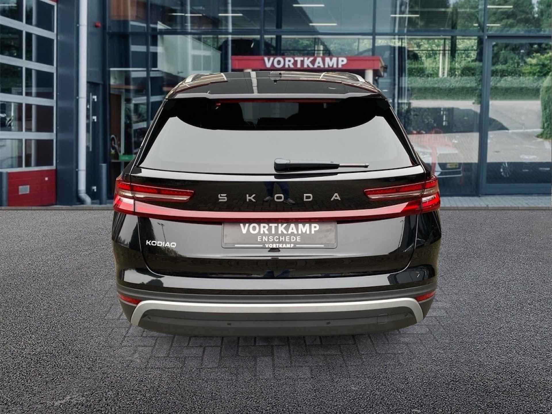 SKODA Kodiaq 1.5 TSI DSG FIRST EDITION 7P PANO-DAK/TREKHAAK/CAMERA/NAVI/ACC/C - 6/31