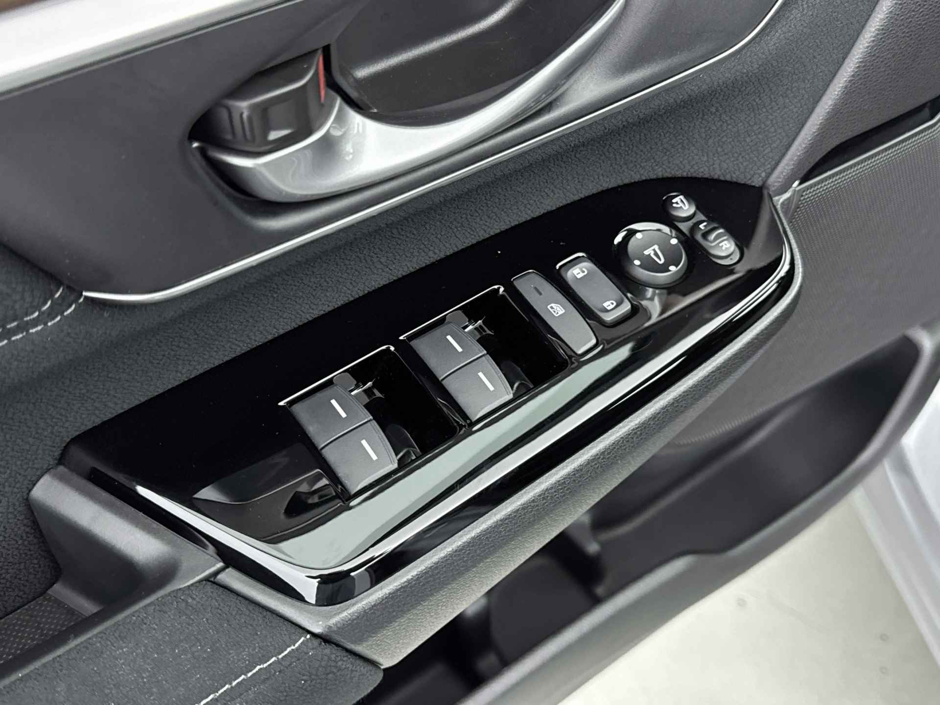 Honda CR-V 2.0 Hybrid Elegance // NAVI // KEYLESS // STOELVERWARMING // - 26/29