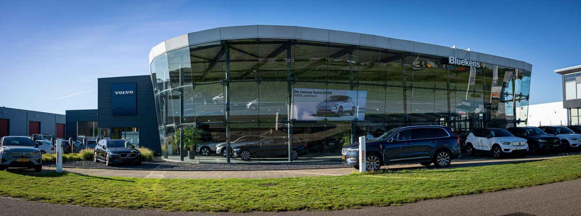 Volvo S60 B5 AWD Ultimate Dark - Panorama/schuifdak - IntelliSafe Assist & Surround - 360º Camera - Verwarmde voorstoelen, stuur & achterbank - Parkeersensoren voor & achter - Elektr. bedienb. voorstoelen met geheugen - Draadloze tel. lader - Head up display - 19' LMV - 26/26