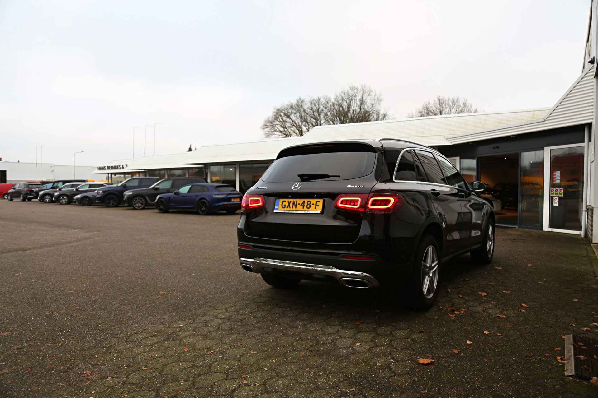 Mercedes-Benz GLC 300e 4MATIC PHEV Plug in hybride*BTW*1ste Eig*Perfect Onderh.*Elek. Trekhaak/Act. Remass./Parkeerass./LED/Stoelverw./Cruise-Cont - 4/59