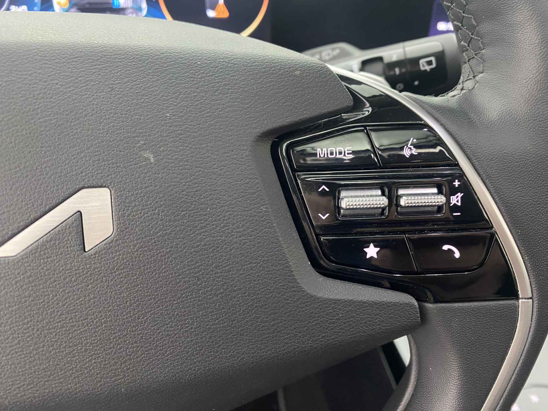 Kia Niro 1.6 GDi Hybrid DynamicPlusLine Automaat | Apple CarPlay | ACC | Leder | Stoel- en stuurverw. | Camera | - 17/37