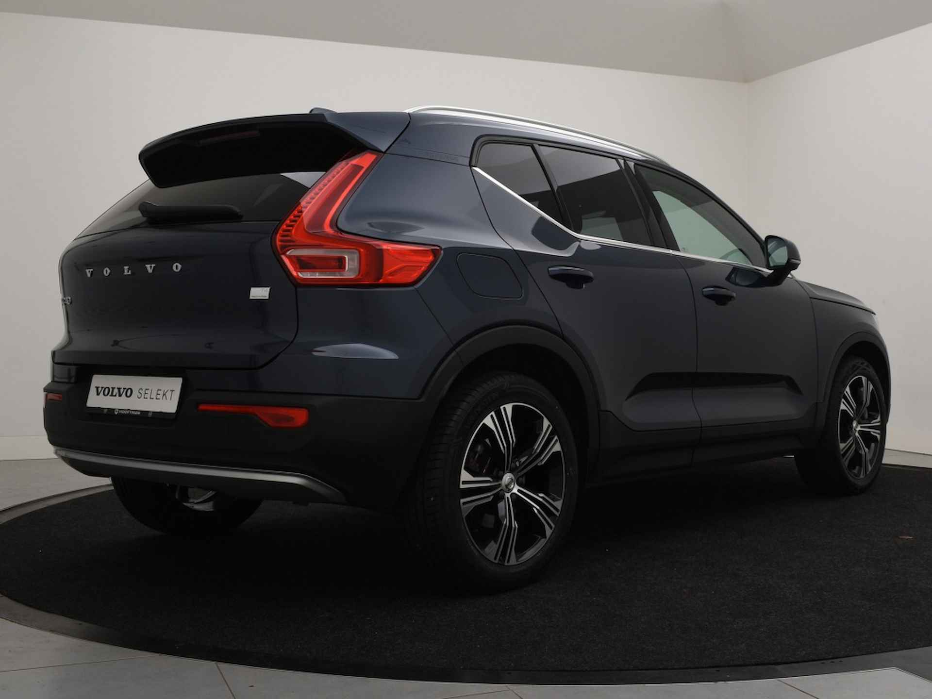 Volvo XC40 T4 PLUG-IN HYBRID INSCRIPTION STUURVERWARMING CAMERA TREKHAAK VO - 3/44