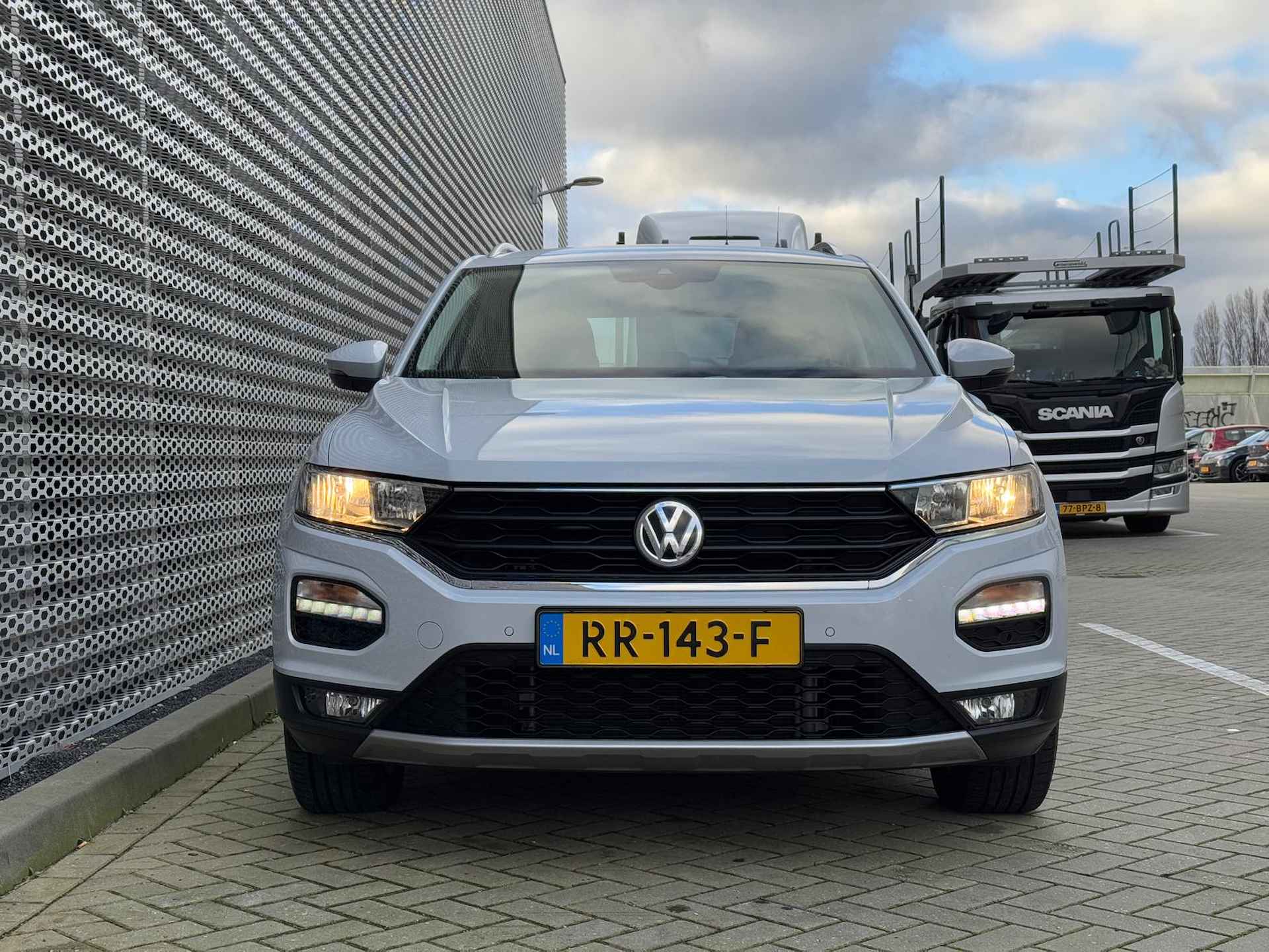 Volkswagen T-Roc 1.0 TSI Style / Parkeersensoren V+A / Alarmsysteem / 17" LMV / Navigatie / Adaptive Cruise Control - 11/29