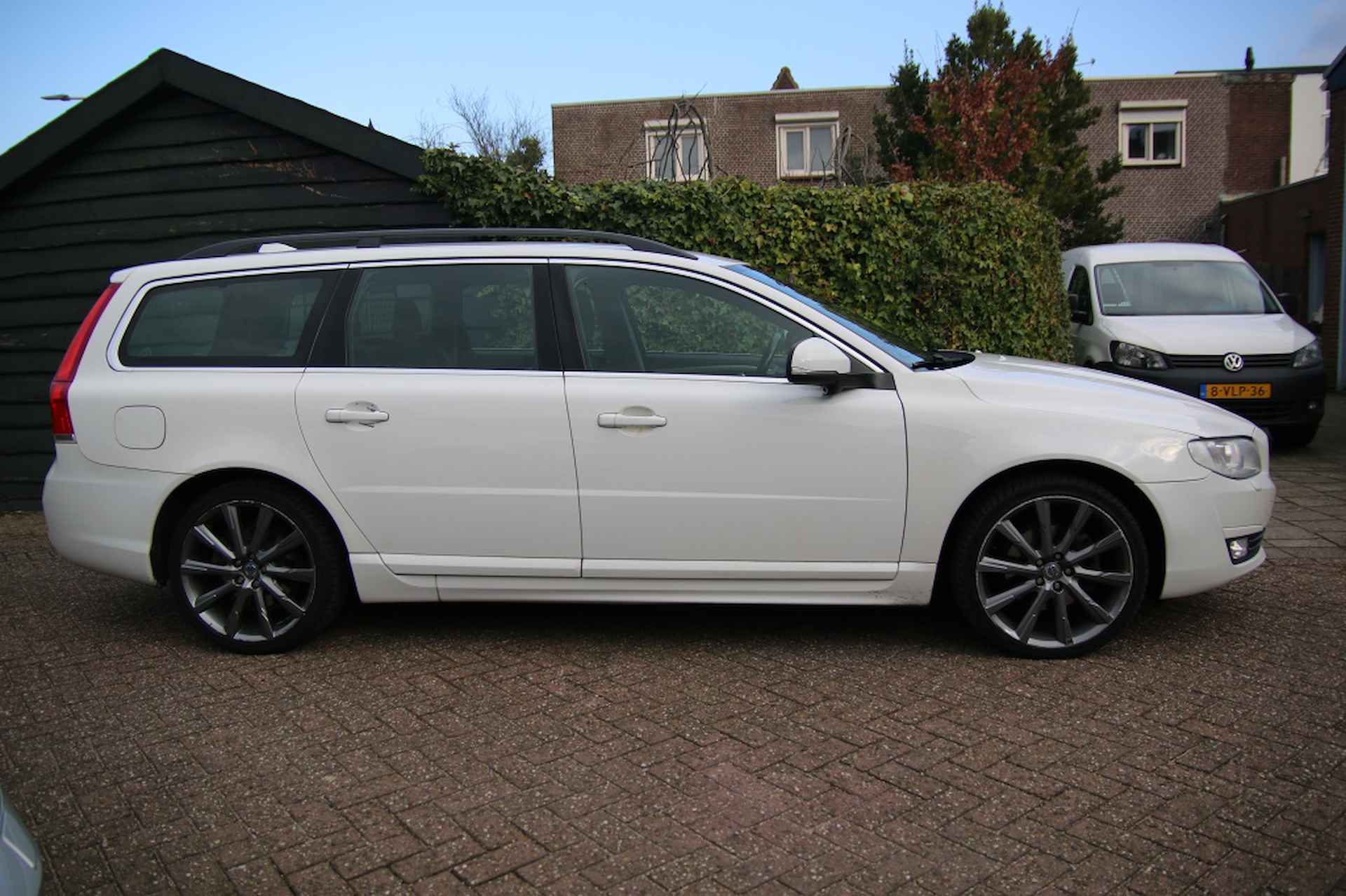 Volvo V70 2.0 T5 Dynamic Ed. | CNG | ACC | Leder | Stuurverwarming | - 2/33