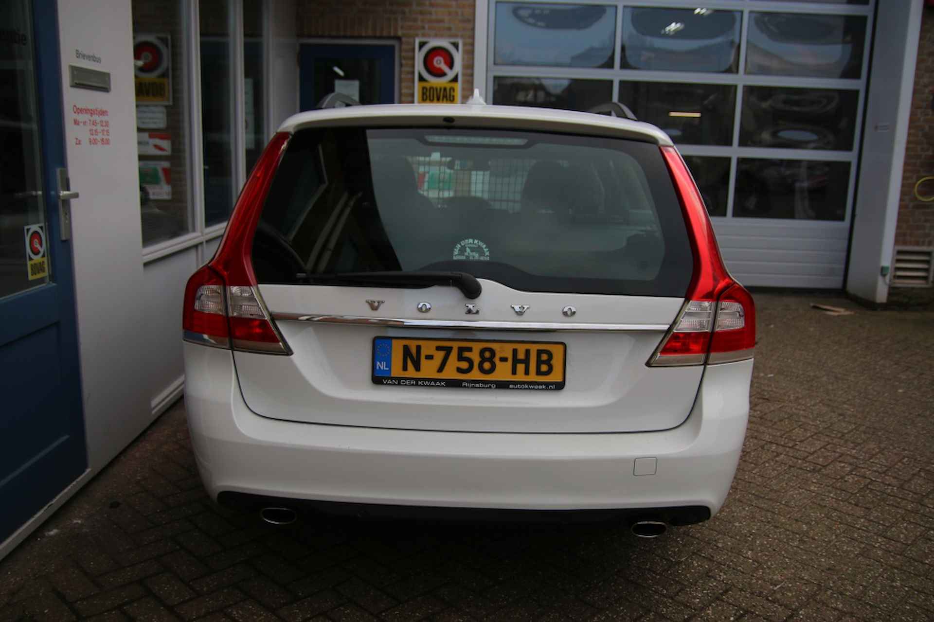 Volvo V70 2.0 T5 Dynamic Ed. | CNG | ACC | Leder | Stuurverwarming | - 29/33